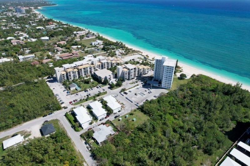 /listing-condo-in-lucaya-68325.html from Coldwell Banker Bahamas Real Estate