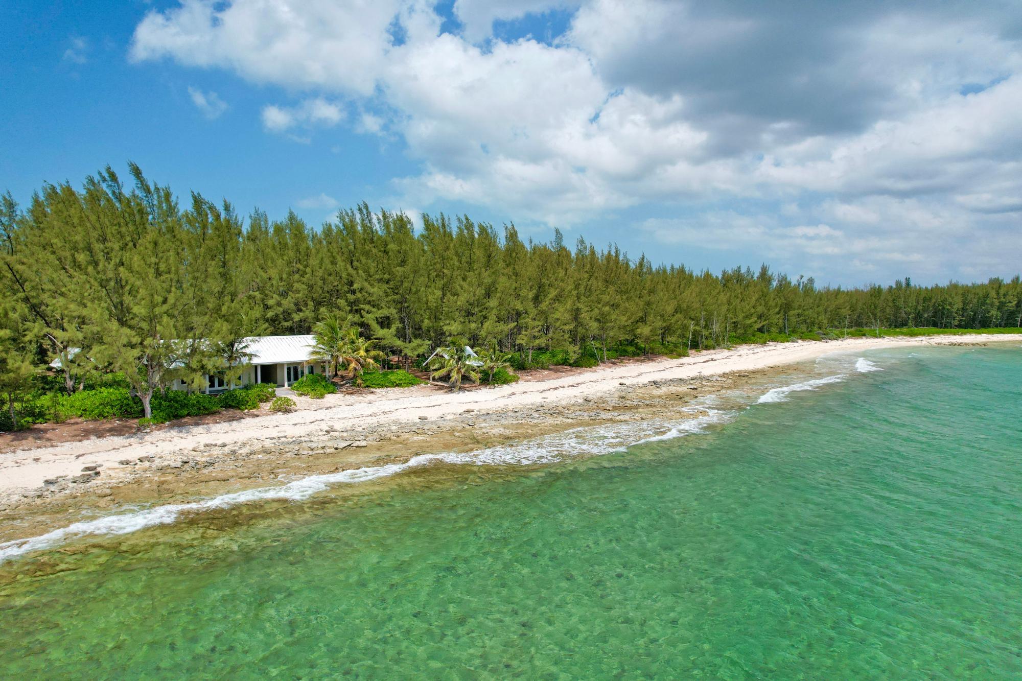 /listing-single-family-home-in-bootle-bay-74800.html from Coldwell Banker Bahamas Real Estate