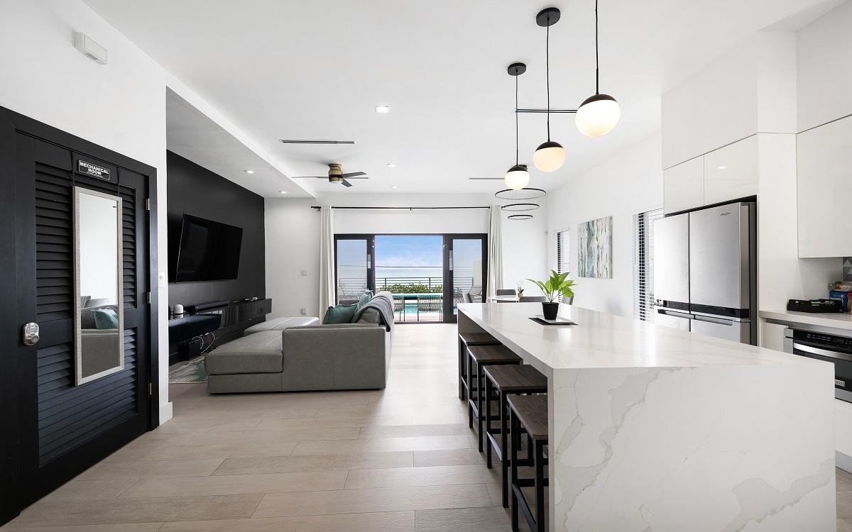 /listing-condo-in-west-bay-street-70517.html from Coldwell Banker Bahamas Real Estate