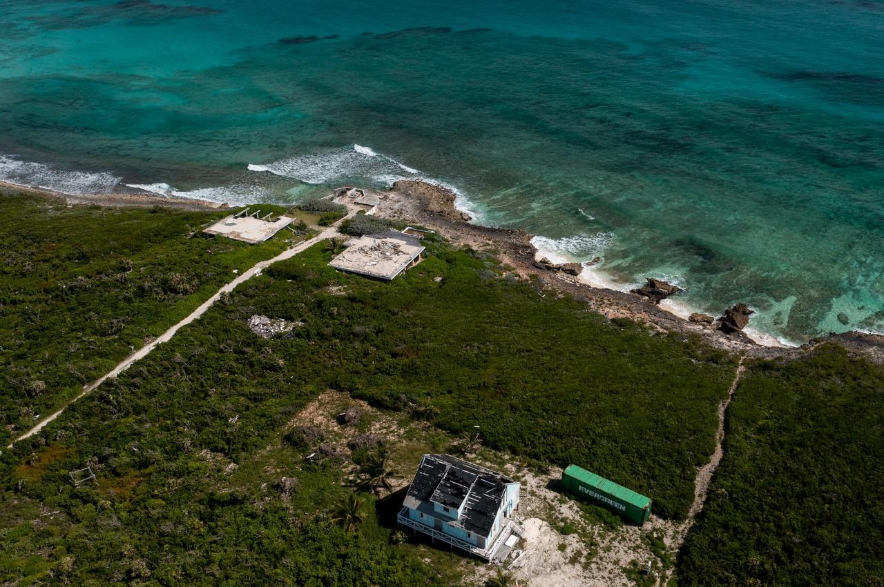 /listing-lots-acreage-in-guana-cay-72341.html from Coldwell Banker Bahamas Real Estate