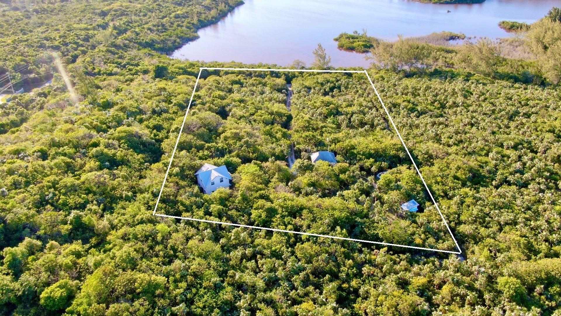 /listing-single-family-home-in-palmetto-point-71493.html from Coldwell Banker Bahamas Real Estate