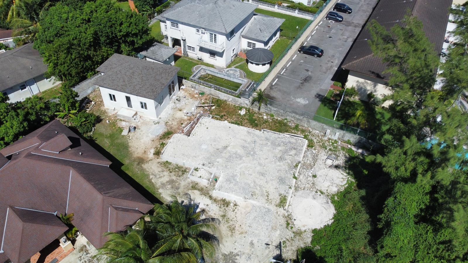 /listing-single-family-home-in-west-bay-street-72703.html from Coldwell Banker Bahamas Real Estate