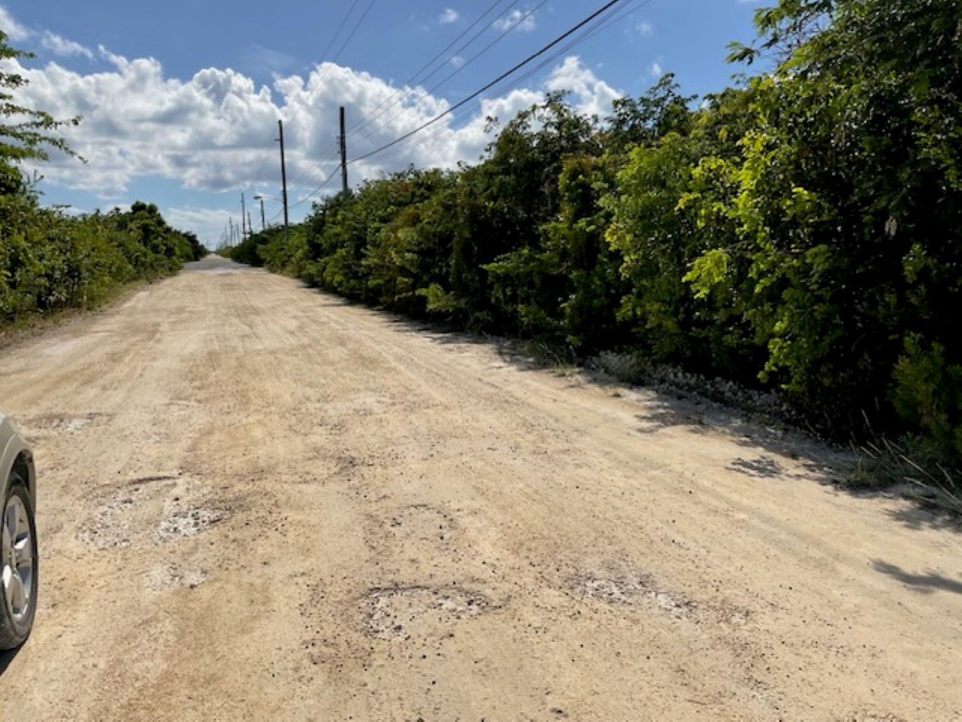 /listing-lots-acreage-in-hamiltons-73548.html from Coldwell Banker Bahamas Real Estate