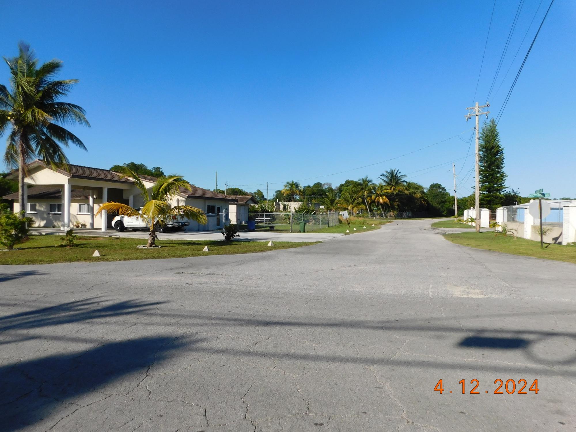 /listing-lots-acreage-in-bahama-terrace-74747.html from Coldwell Banker Bahamas Real Estate