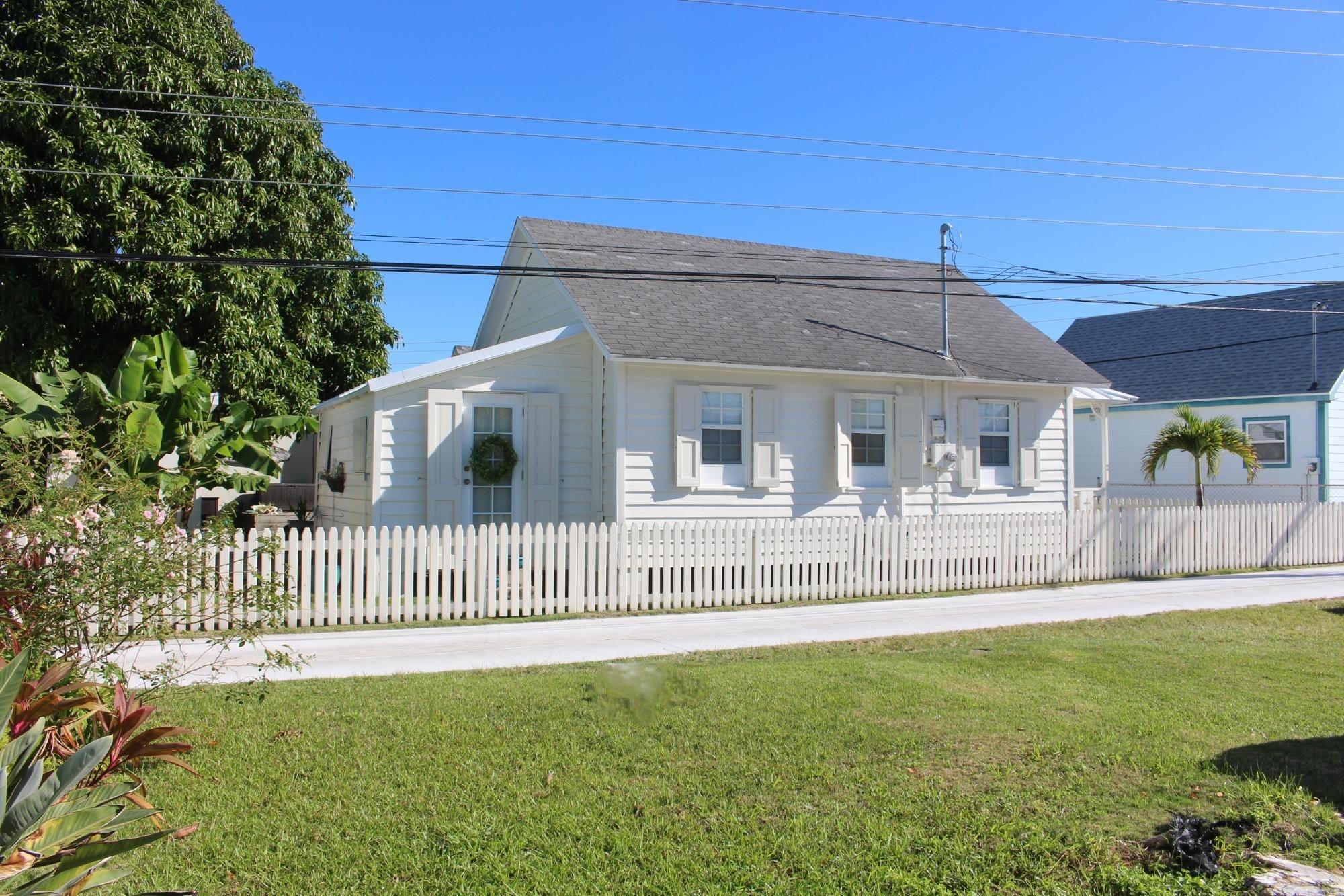 /listing-single-family-home-in-cherokee-sound-74507.html from Coldwell Banker Bahamas Real Estate