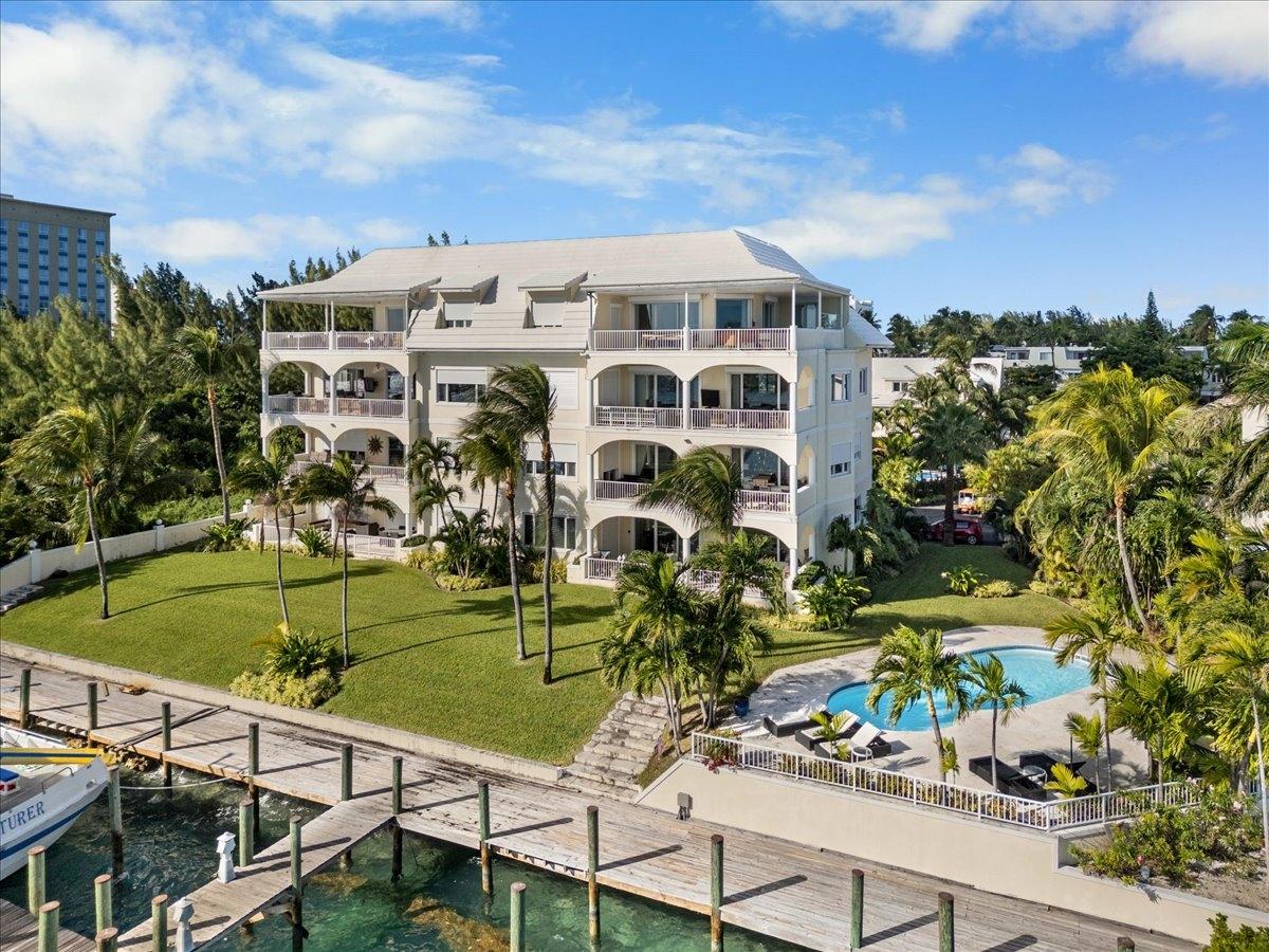 /listing-condo-in-paradise-island-74765.html from Coldwell Banker Bahamas Real Estate