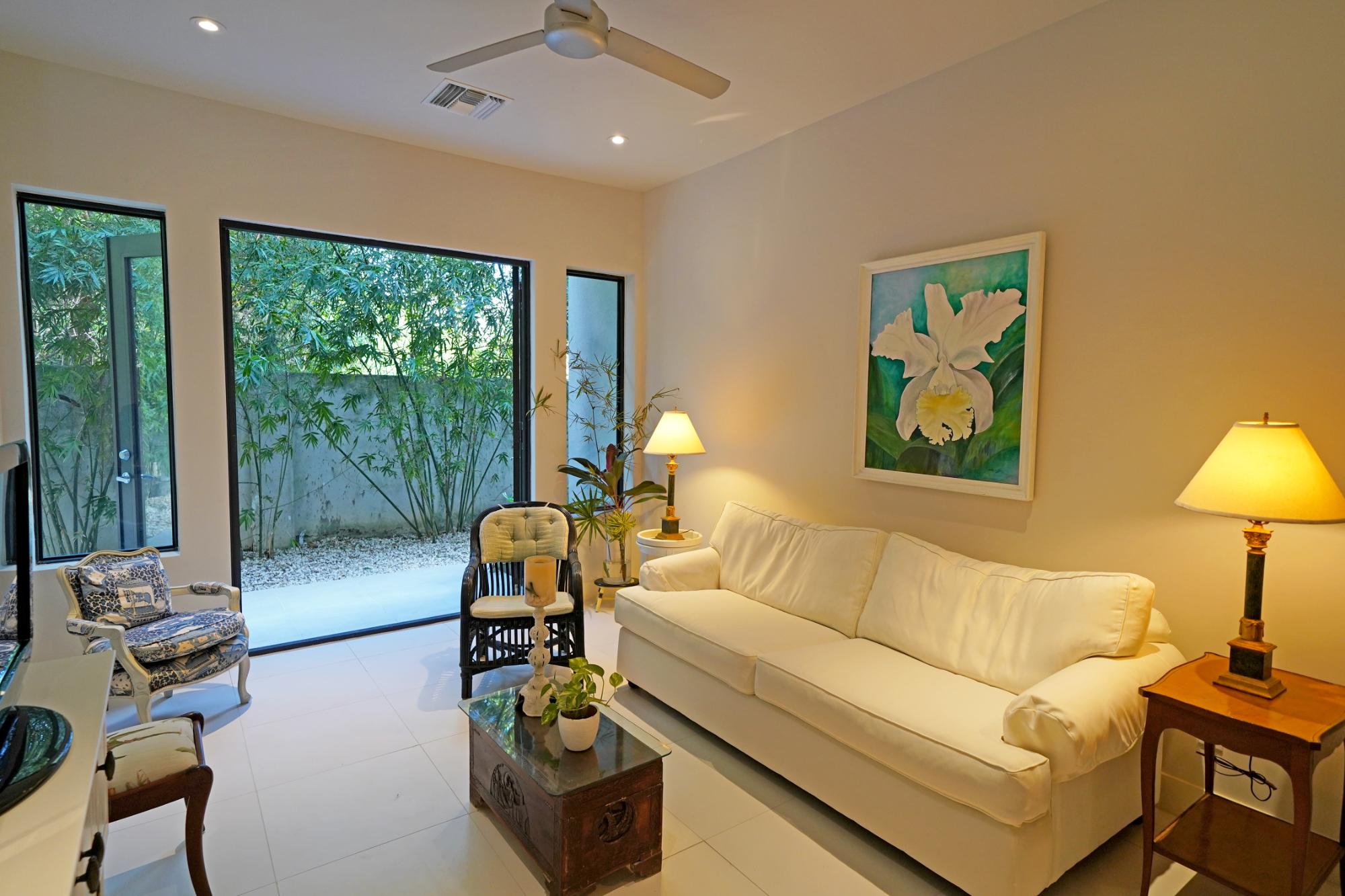 /listing-condo-in-west-bay-street-74206.html from Coldwell Banker Bahamas Real Estate