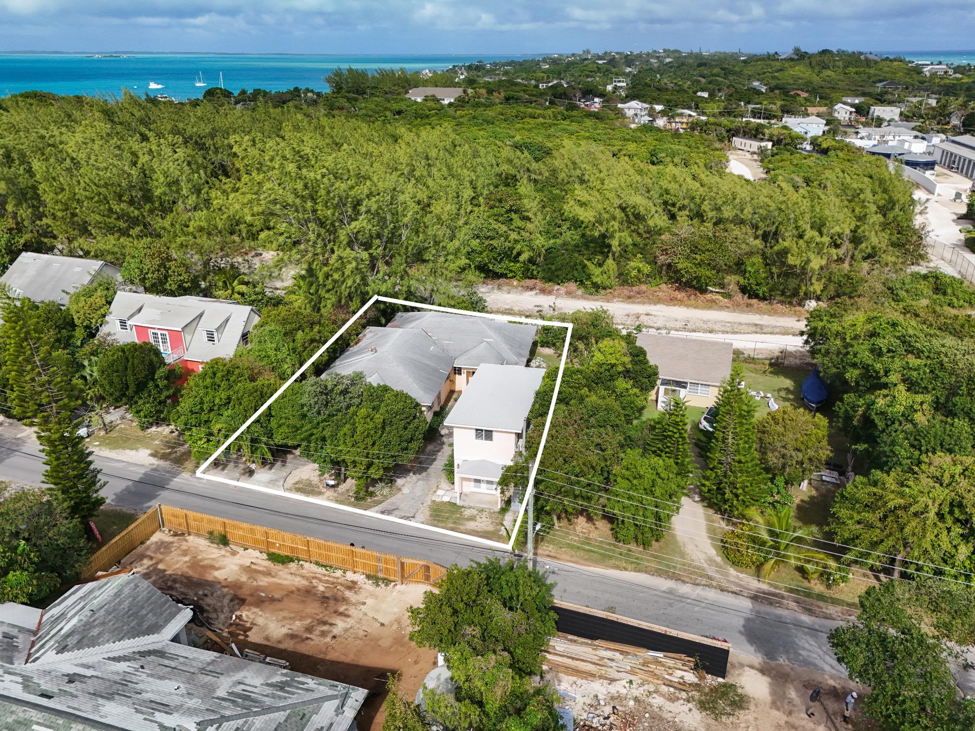 /listing-single-family-home-in-harbour-island-74307.html from Coldwell Banker Bahamas Real Estate