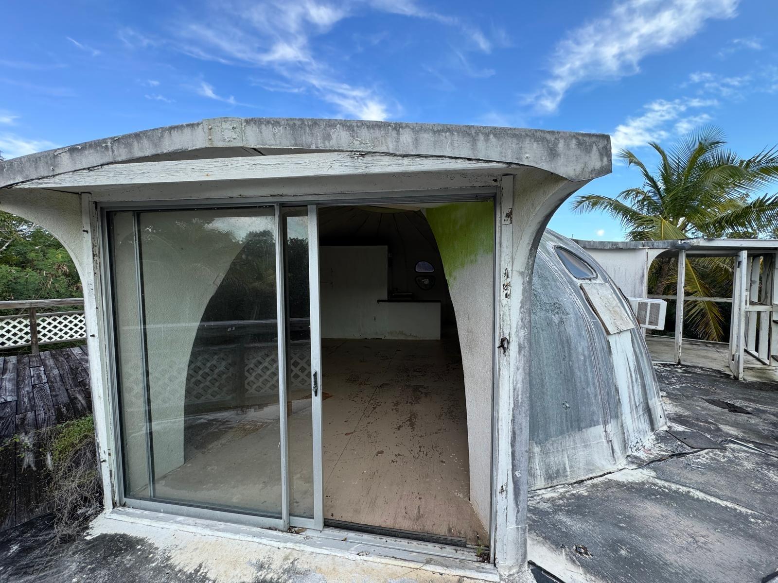 /listing-single-family-home-in-bahama-sound-74585.html from Coldwell Banker Bahamas Real Estate
