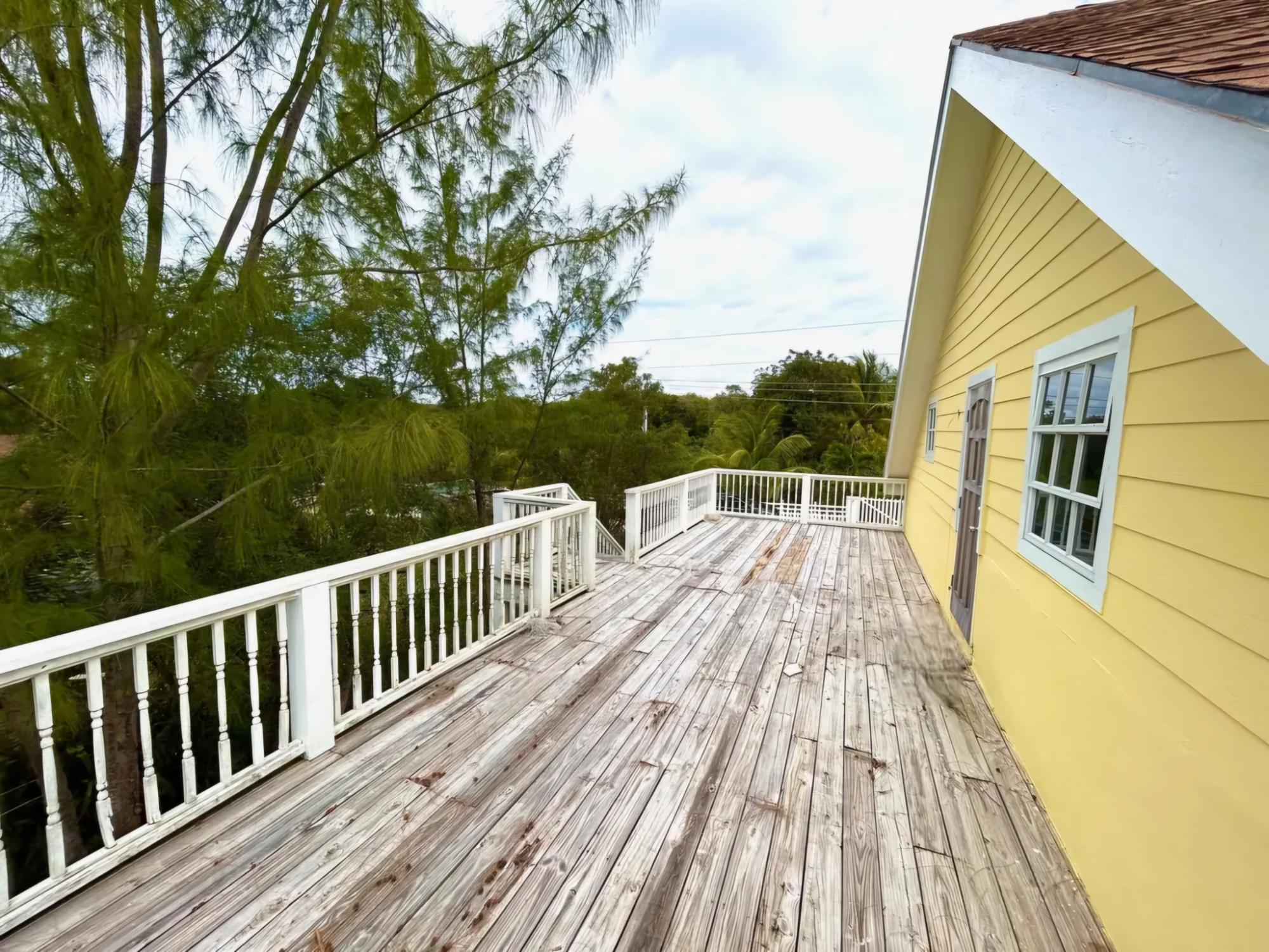 /listing-single-family-home-in-palmetto-point-74105.html from Coldwell Banker Bahamas Real Estate