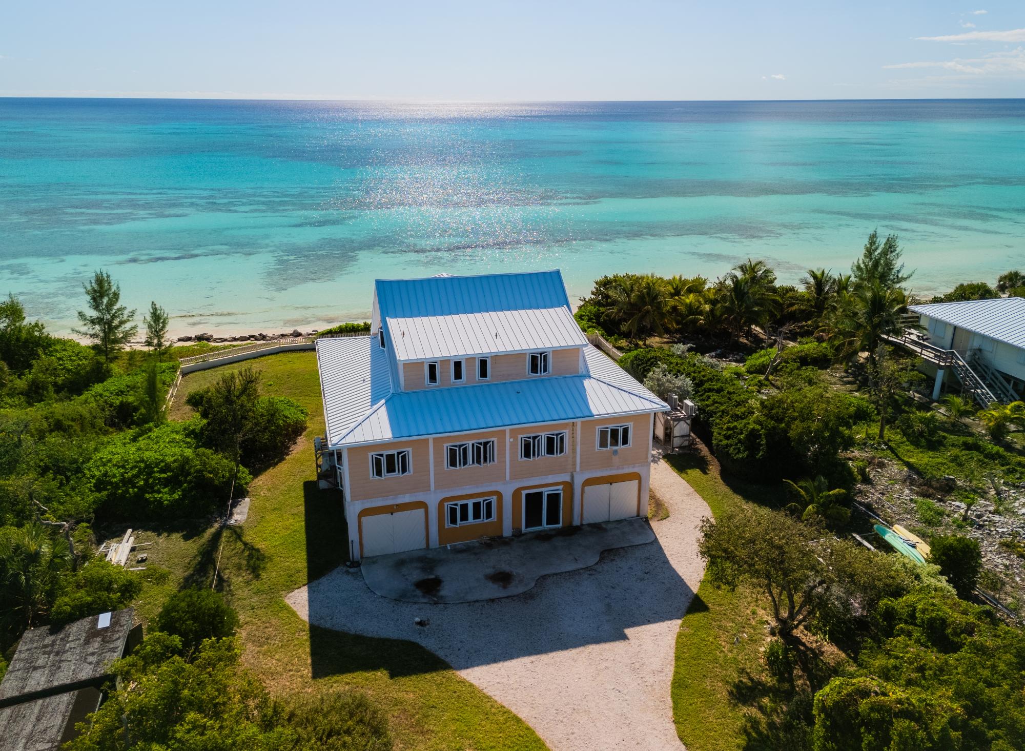 /listing-single-family-home-in-freeport-74226.html from Coldwell Banker Bahamas Real Estate