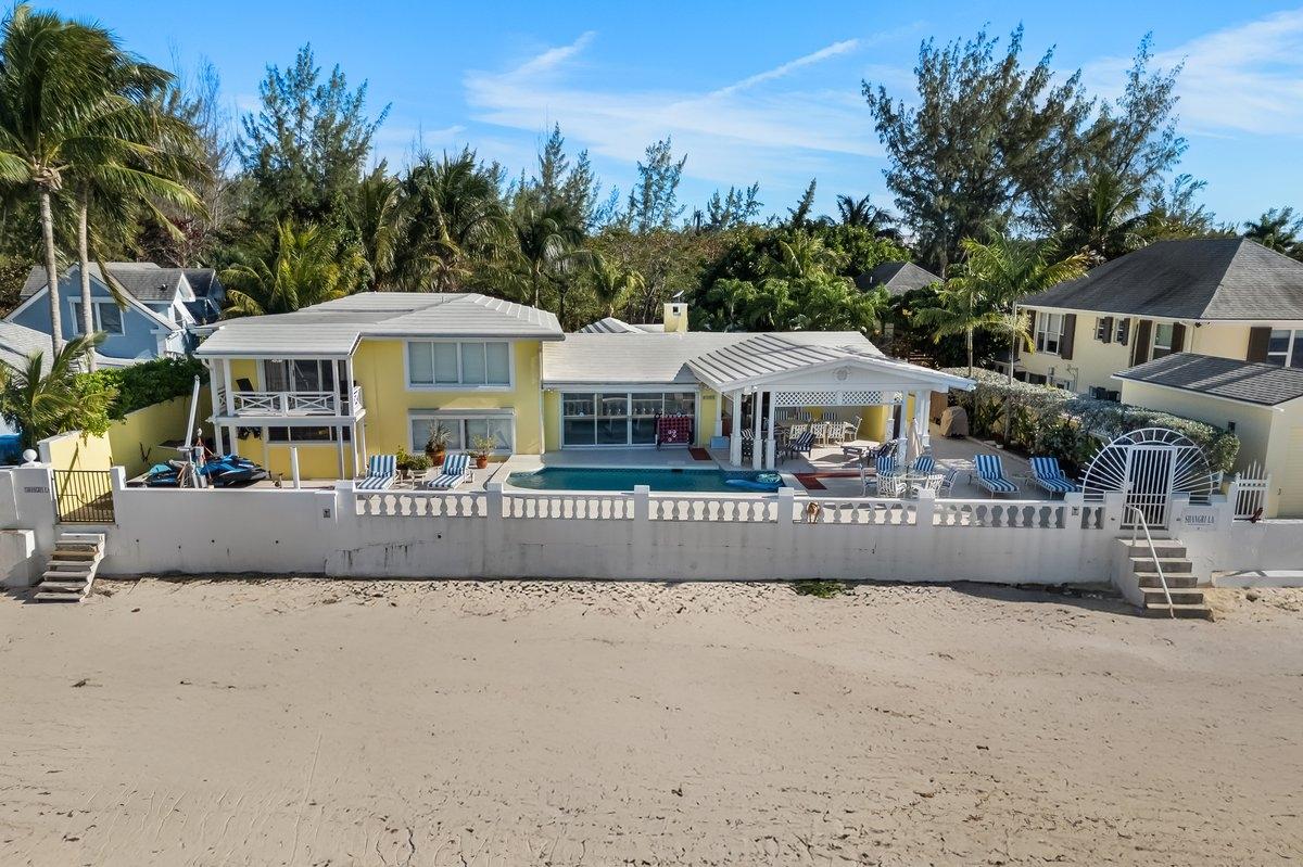 /listing-single-family-home-in-west-bay-street-74112.html from Coldwell Banker Bahamas Real Estate