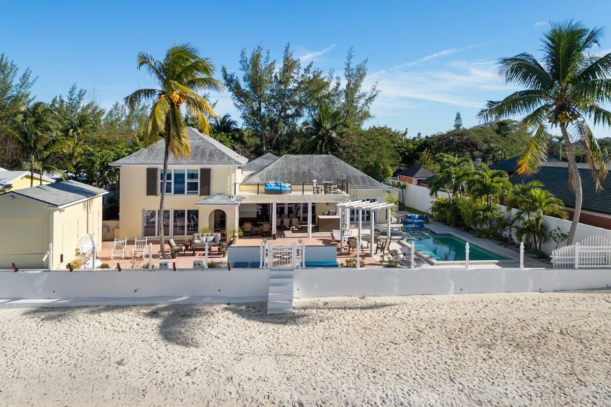 /listing-single-family-home-in-west-bay-street-74111.html from Coldwell Banker Bahamas Real Estate