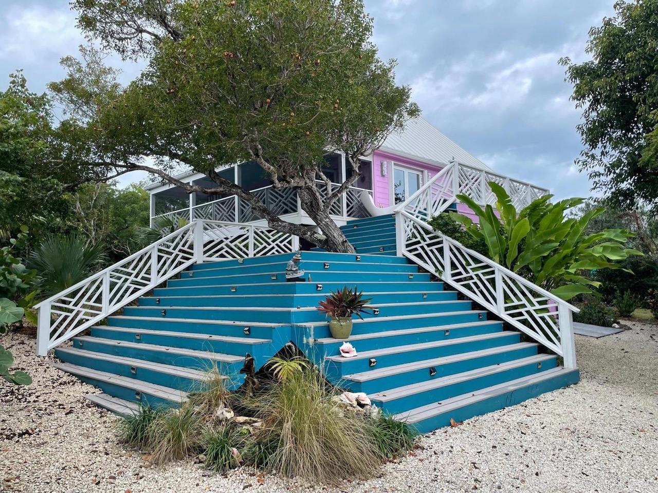 /listing-single-family-home-in-green-turtle-cay-74836.html from Coldwell Banker Bahamas Real Estate