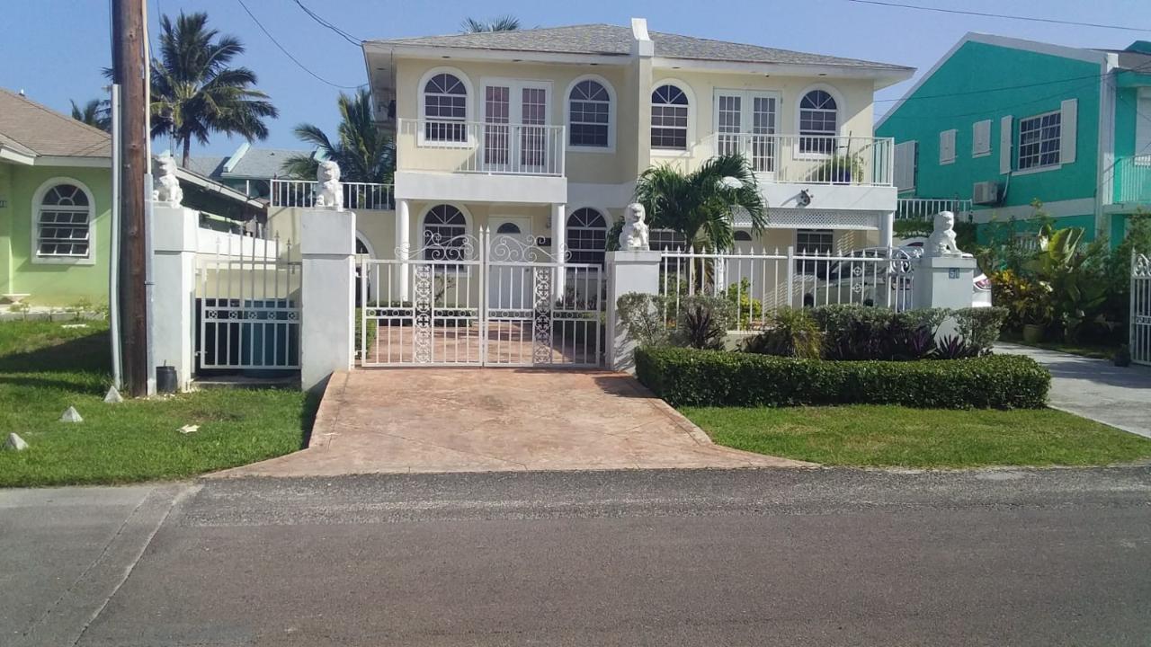 /listing-condo-in-west-bay-street-74842.html from Coldwell Banker Bahamas Real Estate