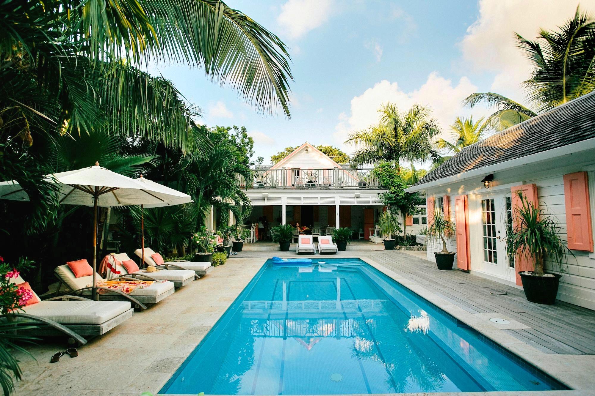 /listing-single-family-home-in-harbour-island-74904.html from Coldwell Banker Bahamas Real Estate
