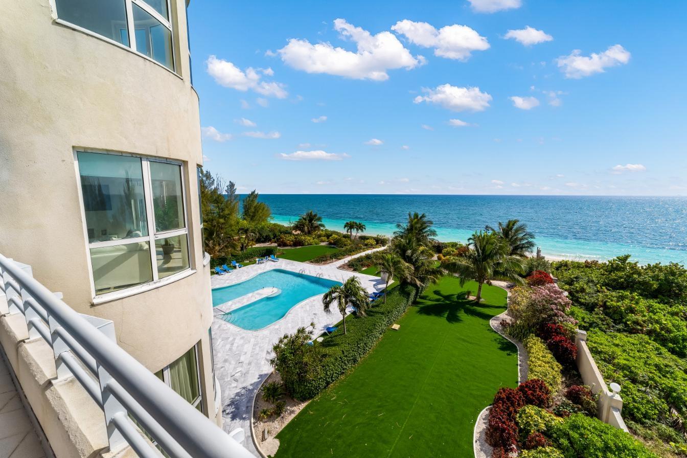 /listing-condo-in-lucaya-75155.html from Coldwell Banker Bahamas Real Estate