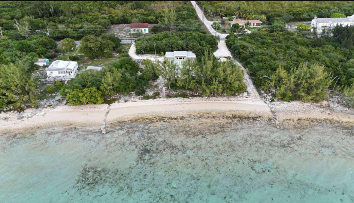 /listing-single-family-home-in-simms-75162.html from Coldwell Banker Bahamas Real Estate