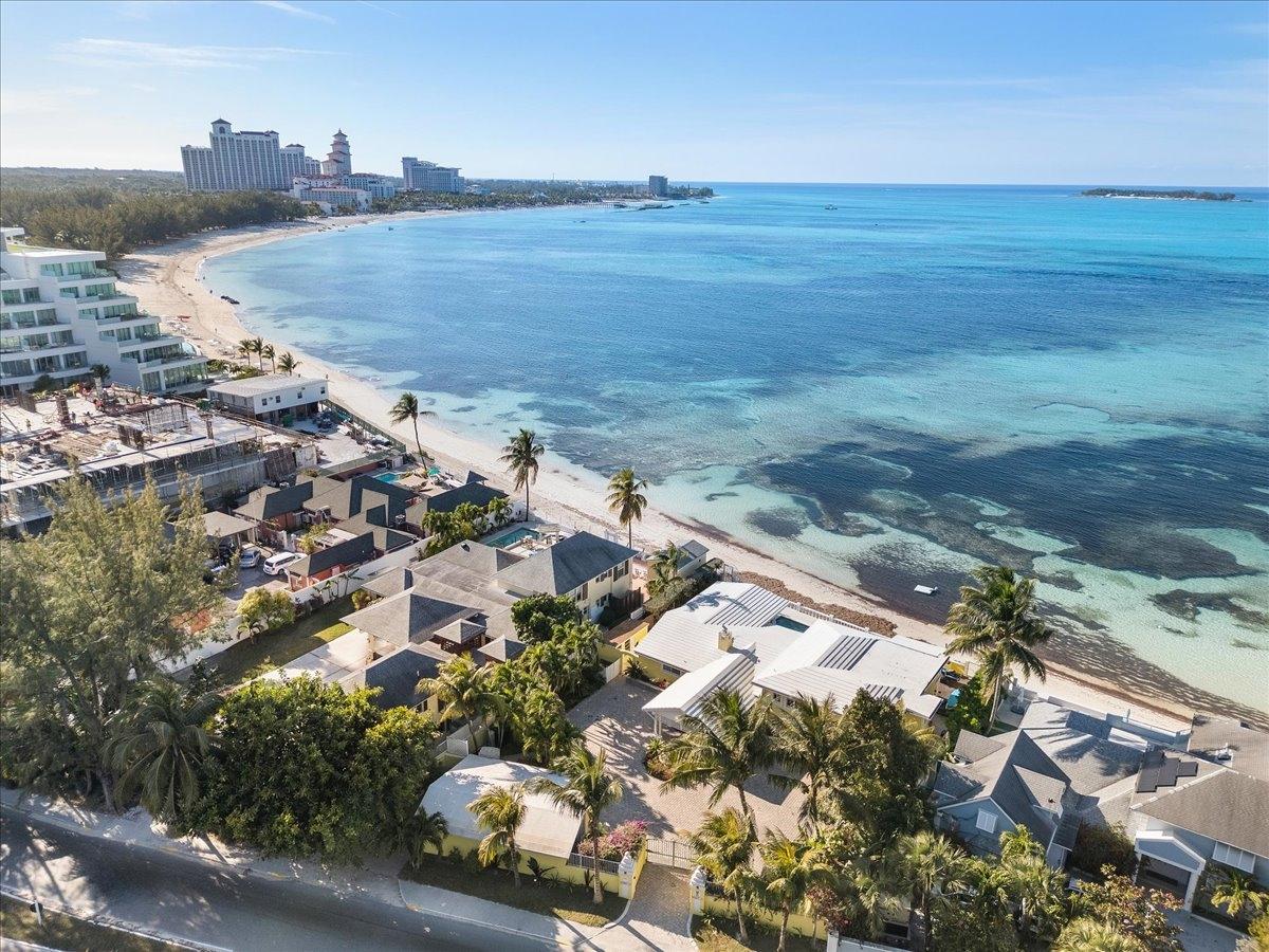 /listing-single-family-home-in-west-bay-street-75488.html from Coldwell Banker Bahamas Real Estate