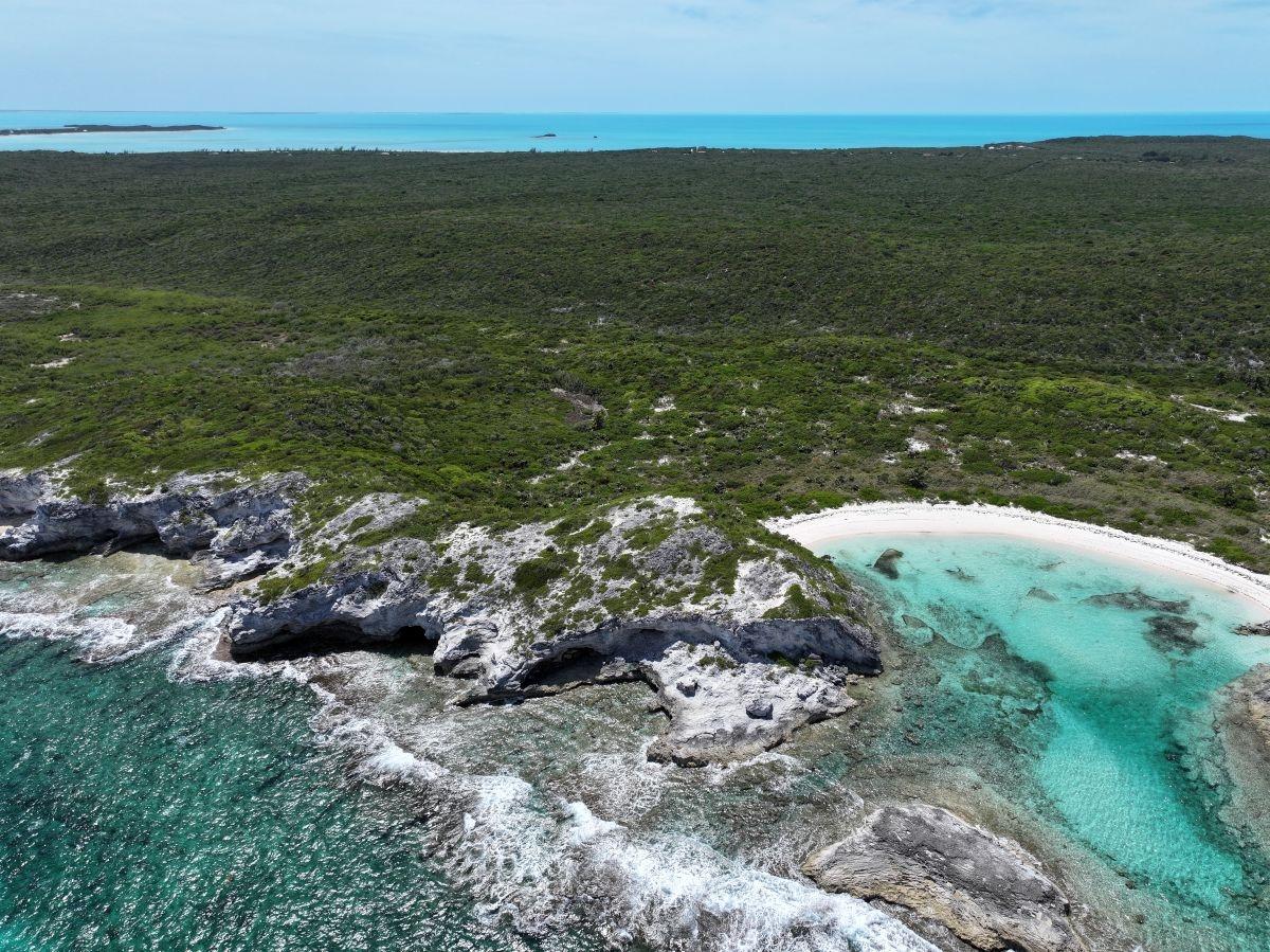 /listing-lots-acreage-in-doctors-creek-75376.html from Coldwell Banker Bahamas Real Estate