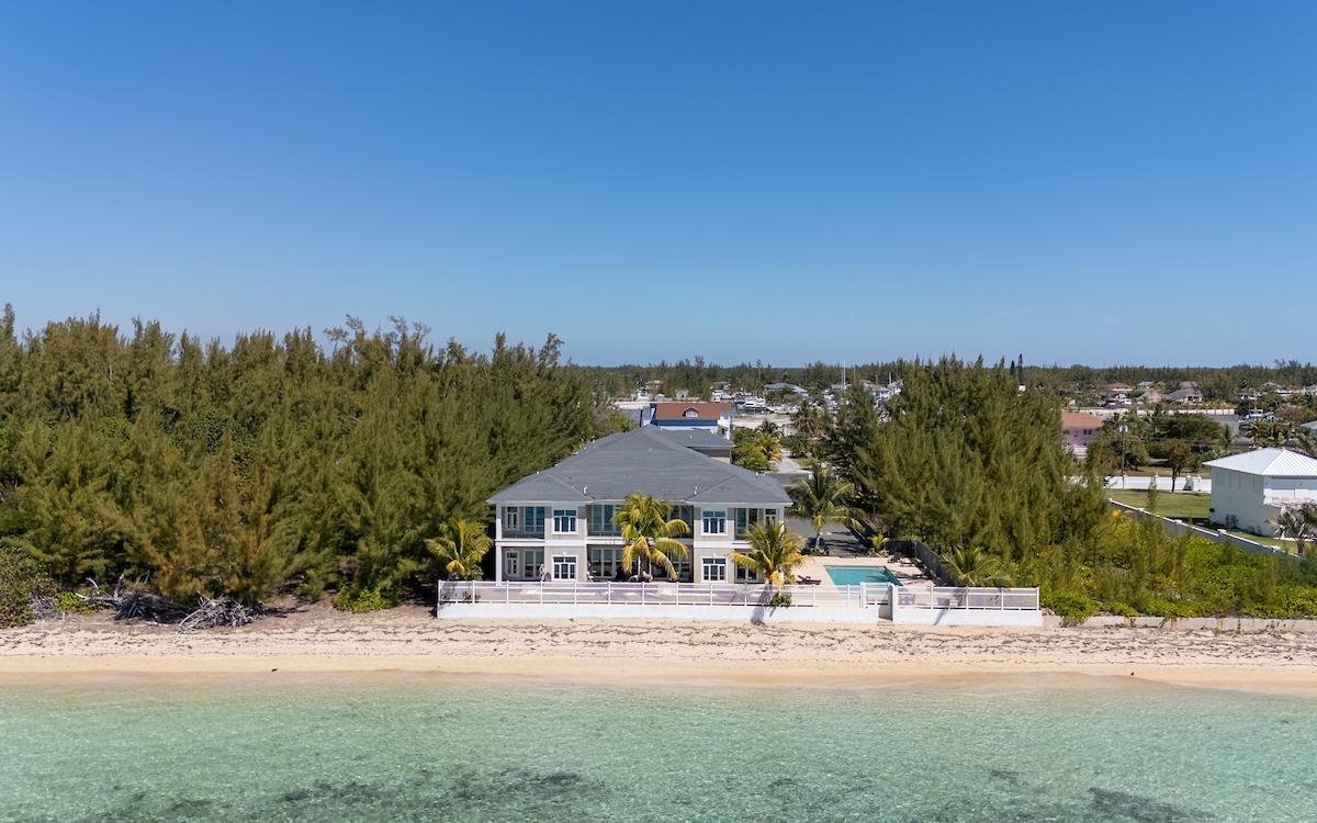 /listing-condo-in-coral-harbour-75421.html from Coldwell Banker Bahamas Real Estate
