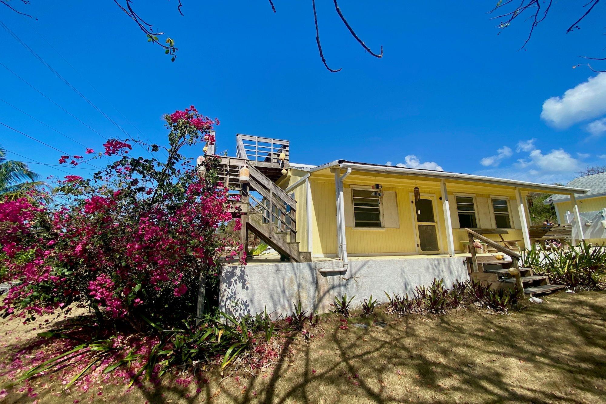/listing-single-family-home-in-gregory-town-75471.html from Coldwell Banker Bahamas Real Estate