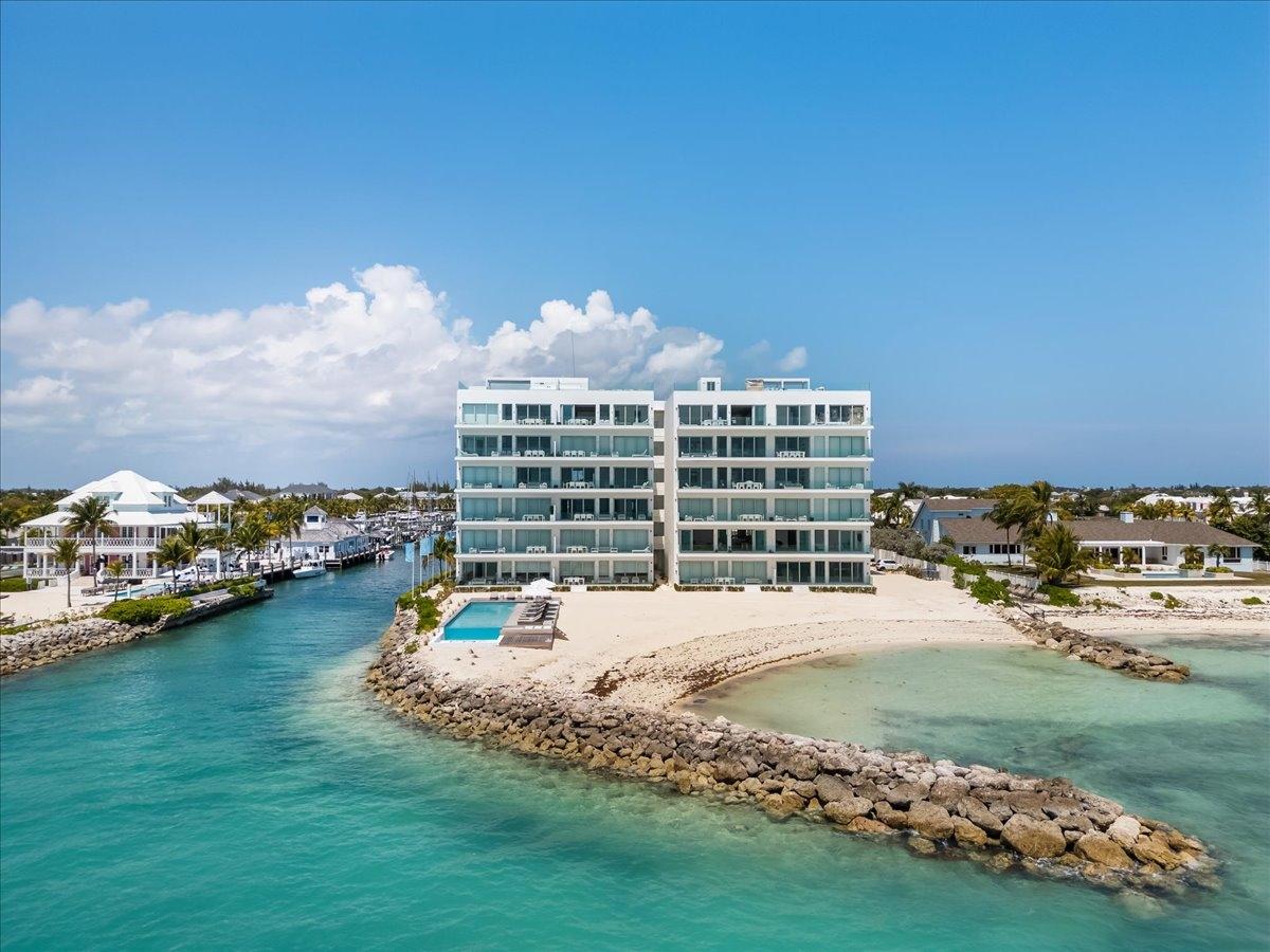 /listing-condo-in-yamacraw-75464.html from Coldwell Banker Bahamas Real Estate