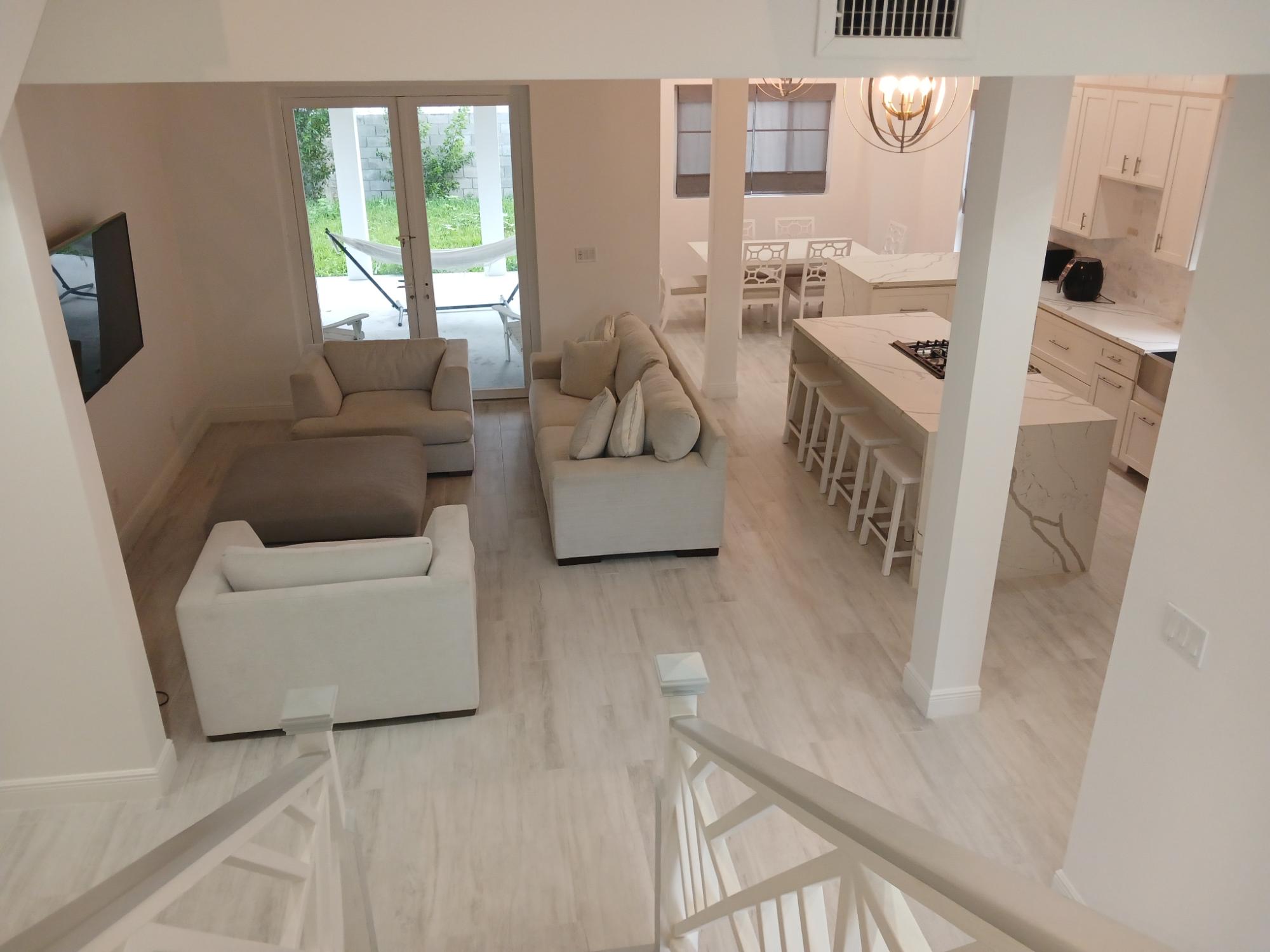 /listing-single-family-home-in-west-bay-street-75751.html from Coldwell Banker Bahamas Real Estate