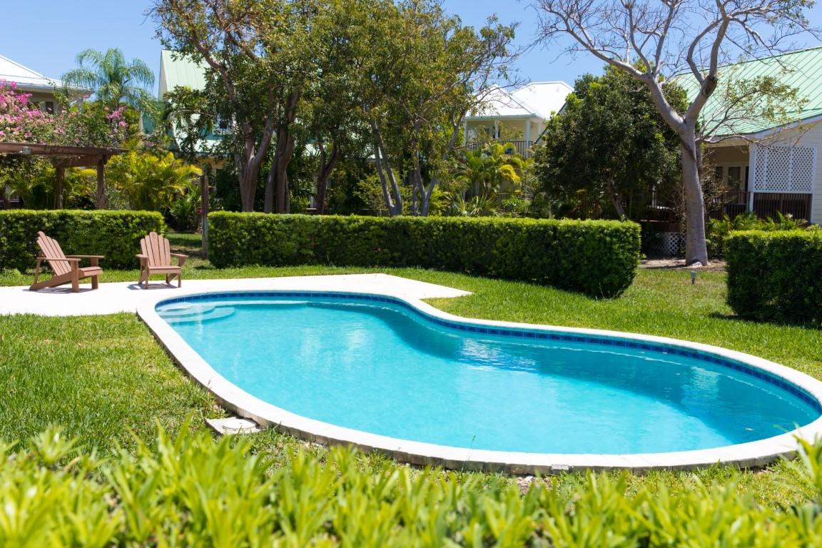 /listing-single-family-home-in-fortune-beach-75543.html from Coldwell Banker Bahamas Real Estate
