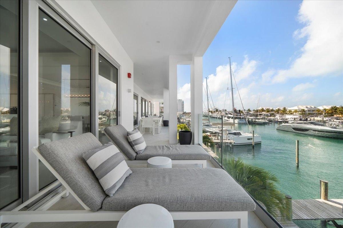 /listing-condo-in-yamacraw-75506.html from Coldwell Banker Bahamas Real Estate