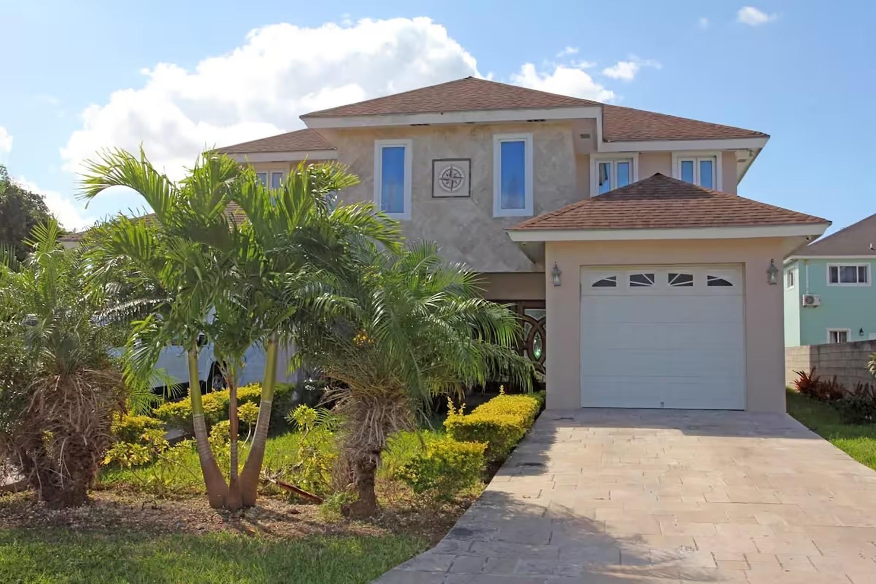 /listing-half-duplex-in-west-bay-street-75698.html from Coldwell Banker Bahamas Real Estate