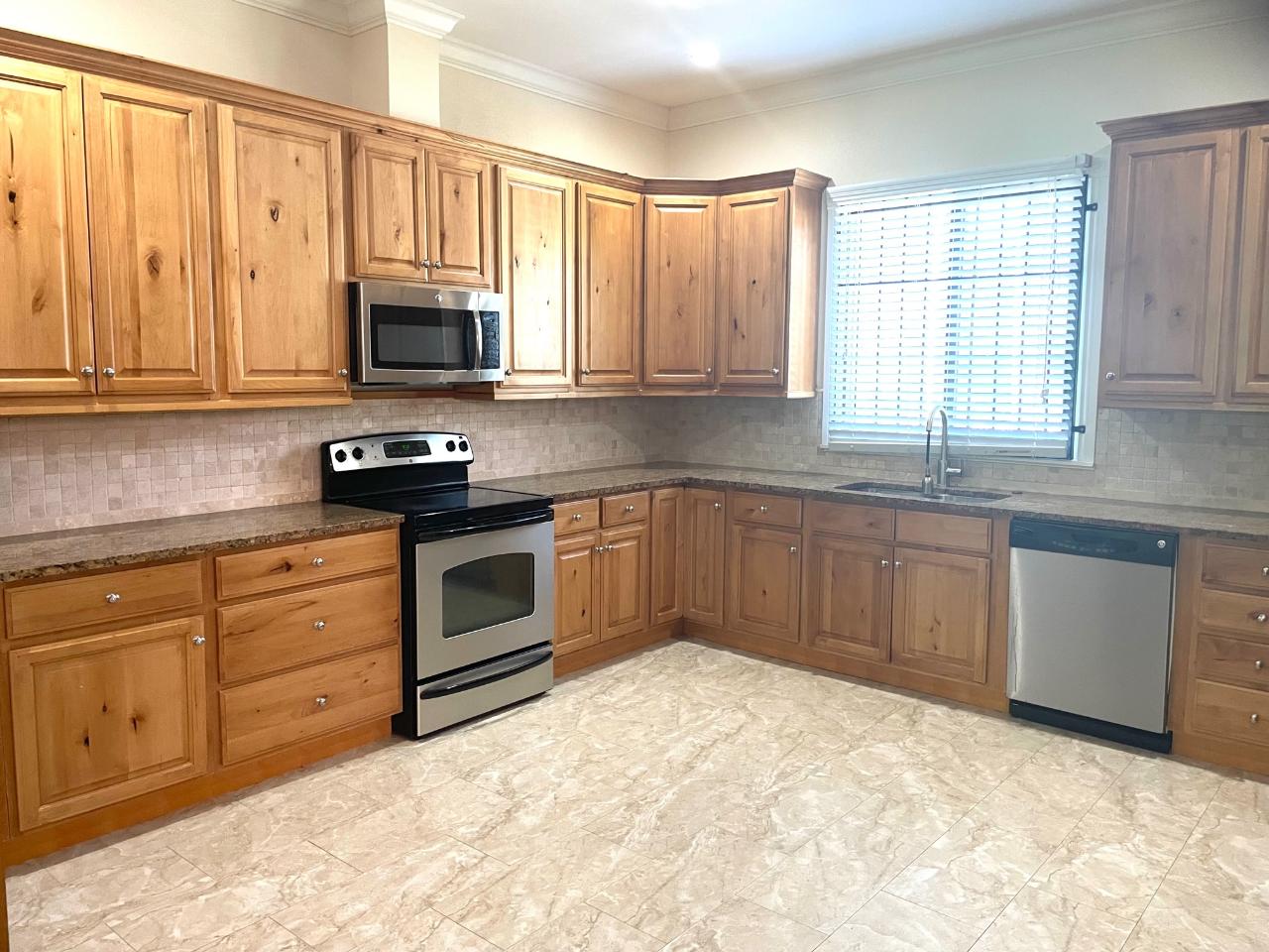 /listing-condo-in-charlotteville-76624.html from Coldwell Banker Bahamas Real Estate