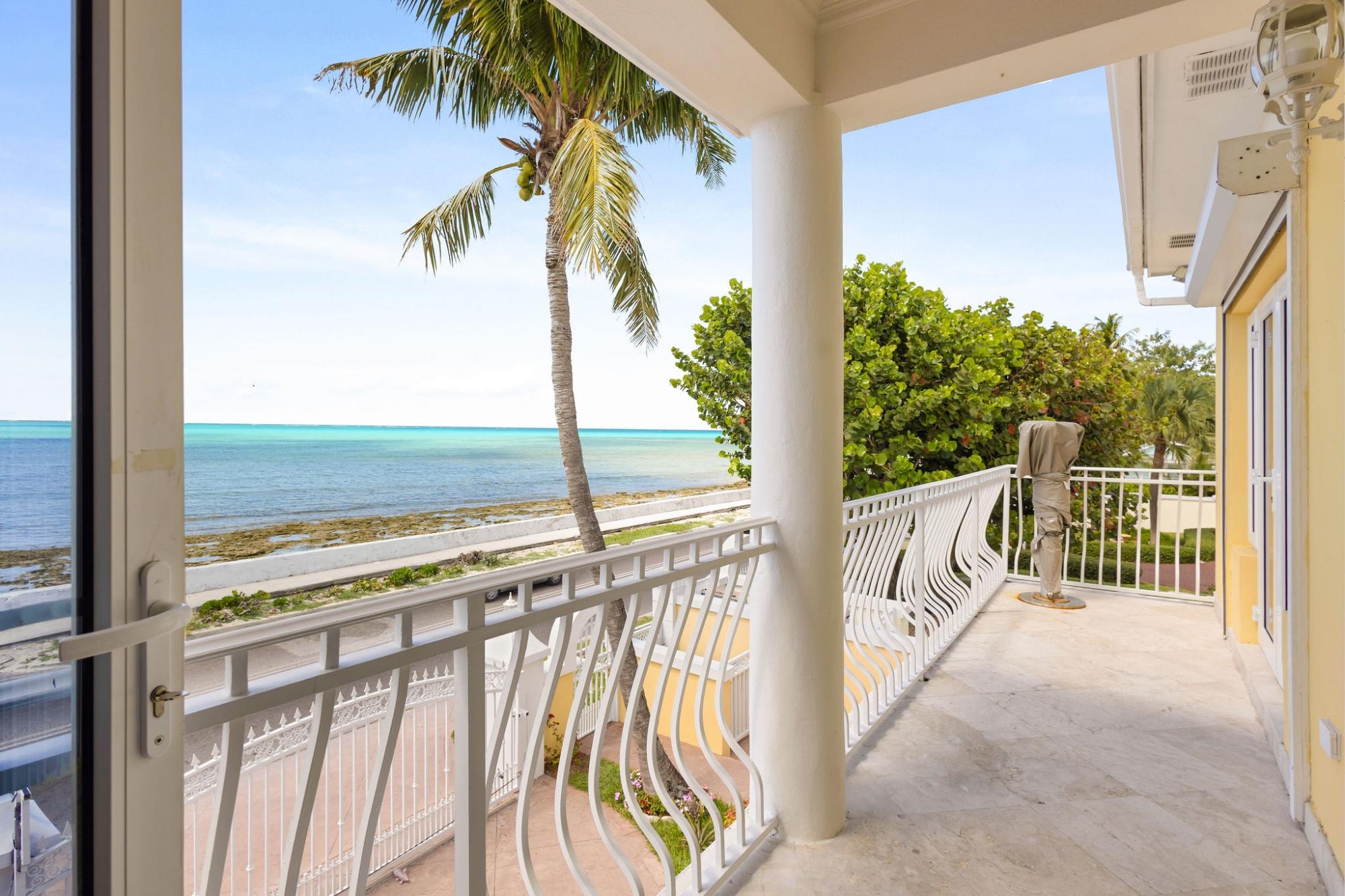 /listing-single-family-home-in-west-bay-street-75694.html from Coldwell Banker Bahamas Real Estate