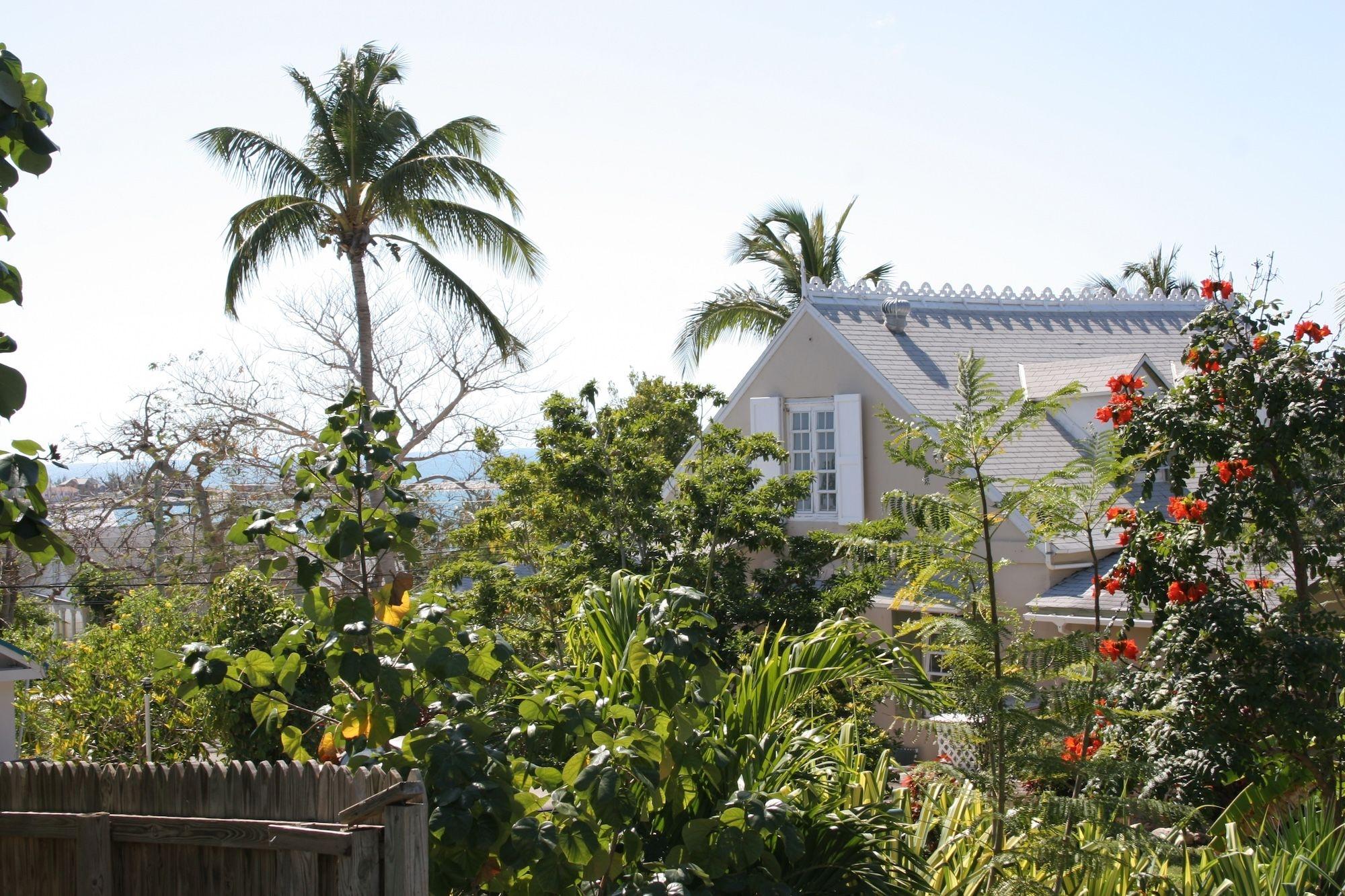 /listing-single-family-home-in-governors-harbour-75665.html from Coldwell Banker Bahamas Real Estate