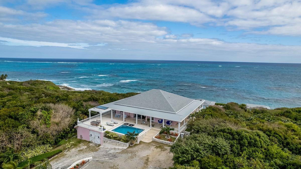 /listing-single-family-home-in-governors-harbour-75667.html from Coldwell Banker Bahamas Real Estate