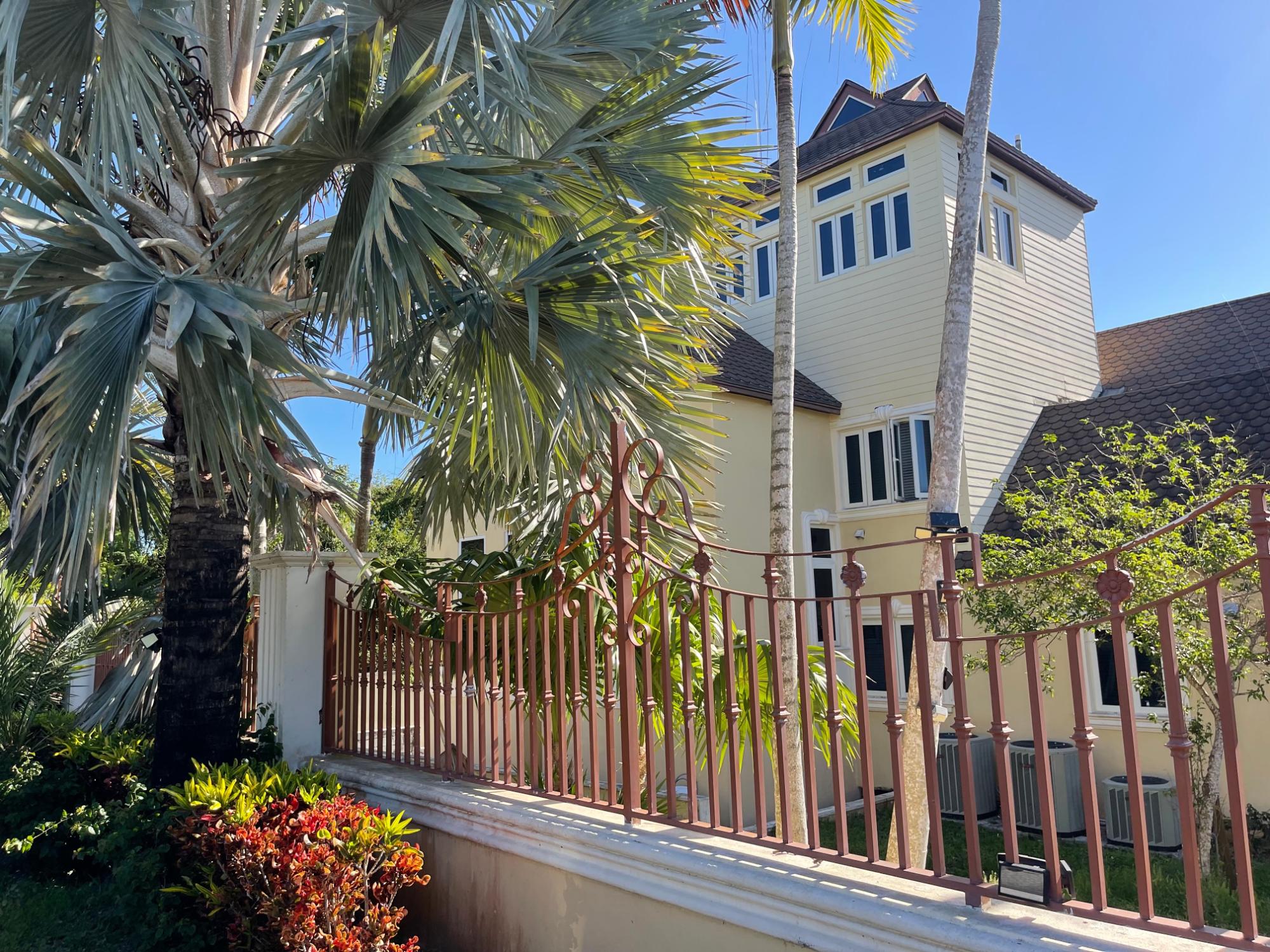 /listing-single-family-home-in-western-road-75664.html from Coldwell Banker Bahamas Real Estate