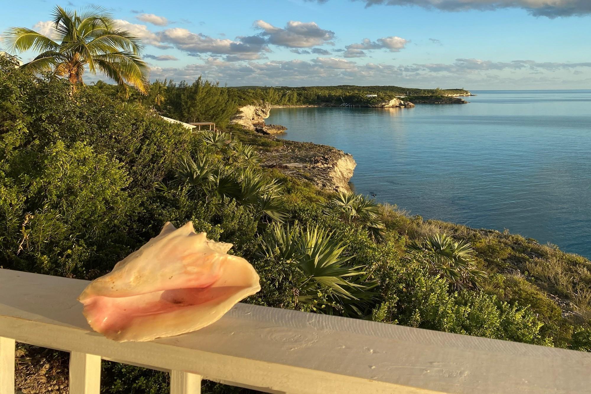 /listing-single-family-home-in-gregory-town-75724.html from Coldwell Banker Bahamas Real Estate