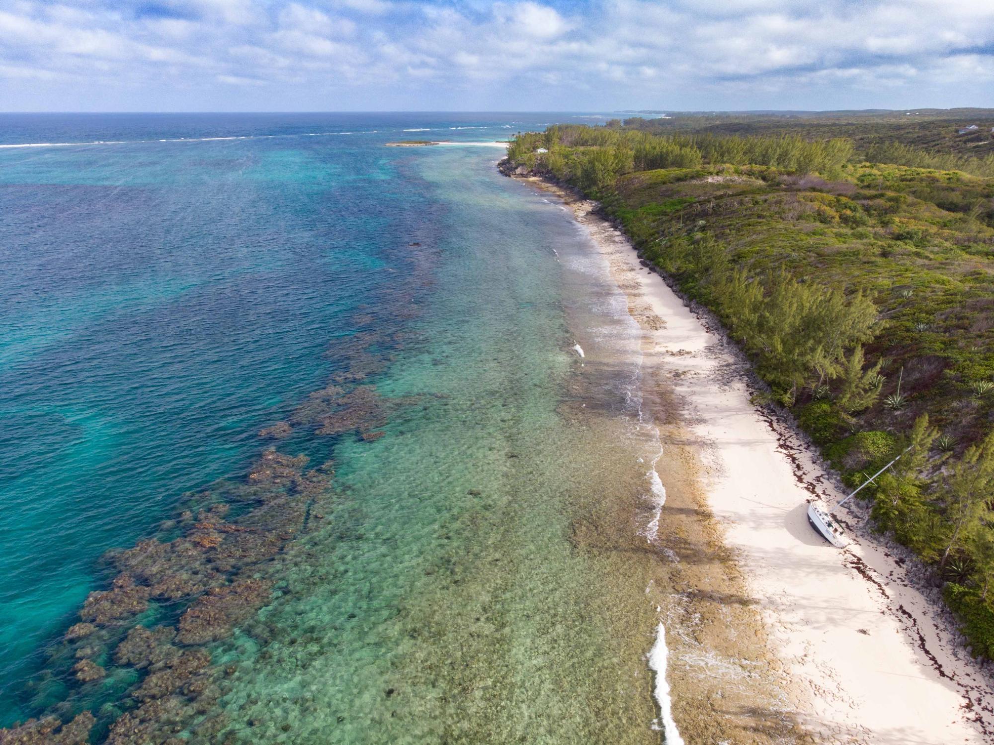 /listing-lots-acreage-in-governors-harbour-75786.html from Coldwell Banker Bahamas Real Estate