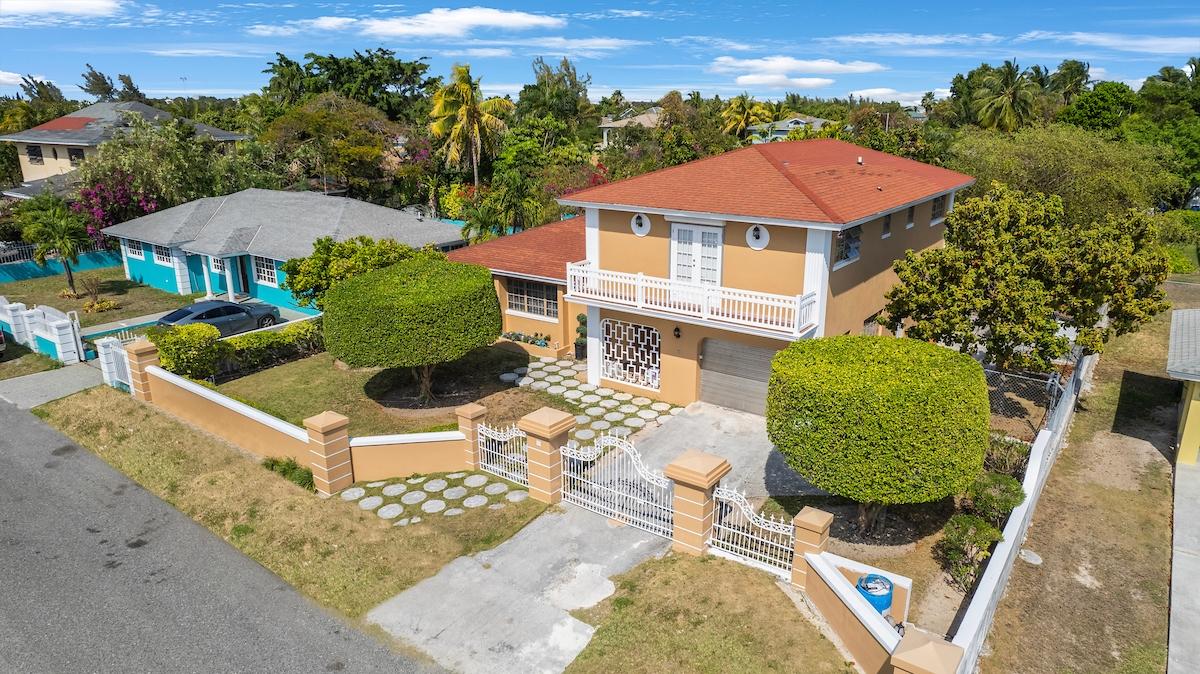 /listing-single-family-home-in-winton-75704.html from Coldwell Banker Bahamas Real Estate