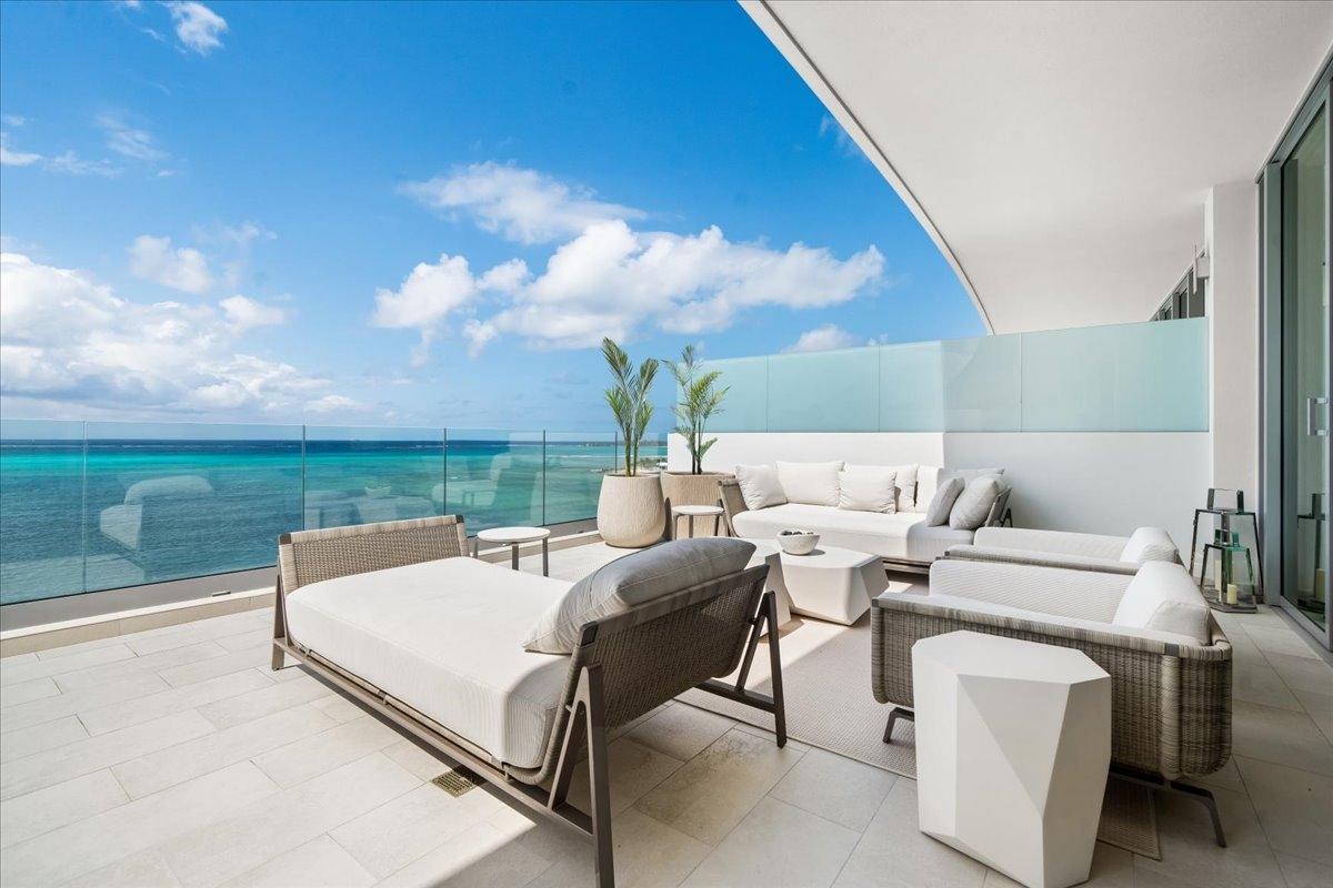 /listing-condo-in-west-bay-street-75828.html from Coldwell Banker Bahamas Real Estate