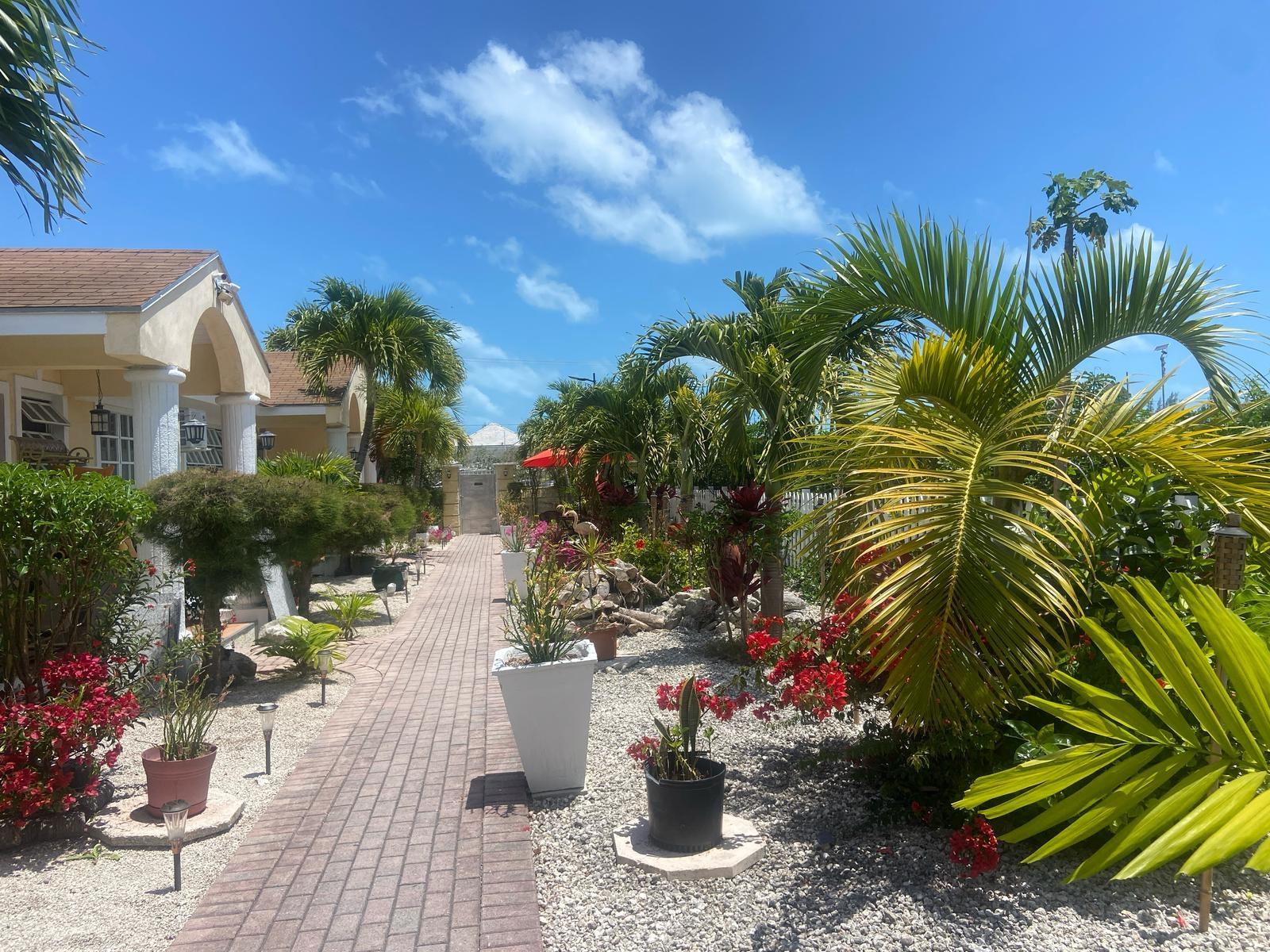 /listing-condo-in-yamacraw-75899.html from Coldwell Banker Bahamas Real Estate