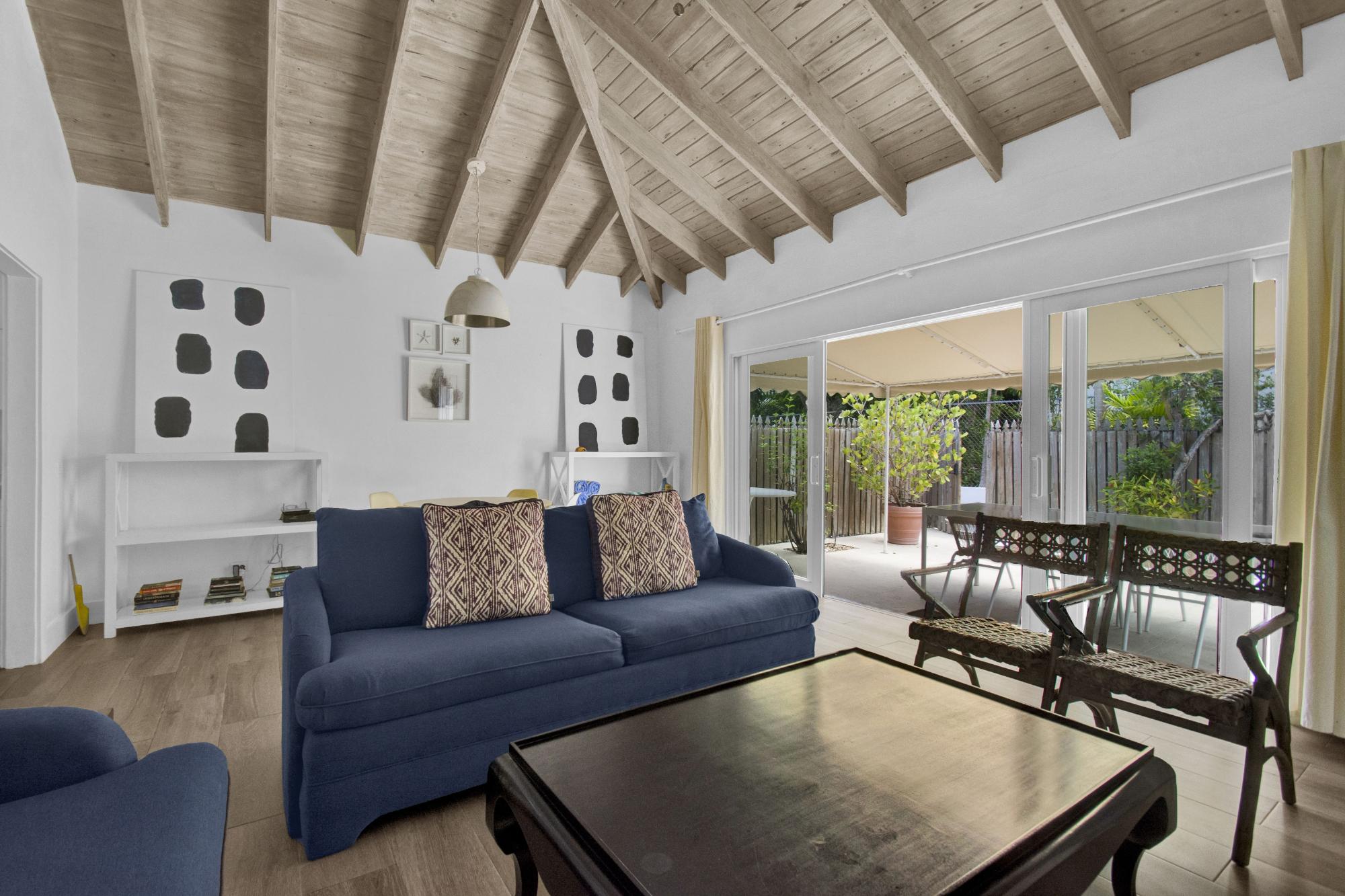 /listing-condo-in-paradise-island-75810.html from Coldwell Banker Bahamas Real Estate