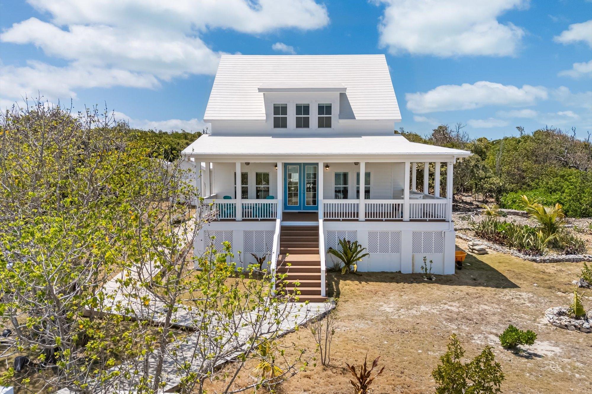 /listing-single-family-home-in-lubbers-quarters-76068.html from Coldwell Banker Bahamas Real Estate