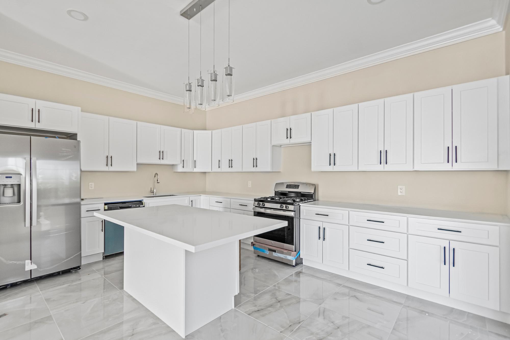/listing-half-duplex-in-westridge-75870.html from Coldwell Banker Bahamas Real Estate