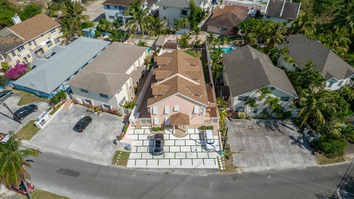 /listing-full-duplex-in-west-bay-street-75924.html from Coldwell Banker Bahamas Real Estate