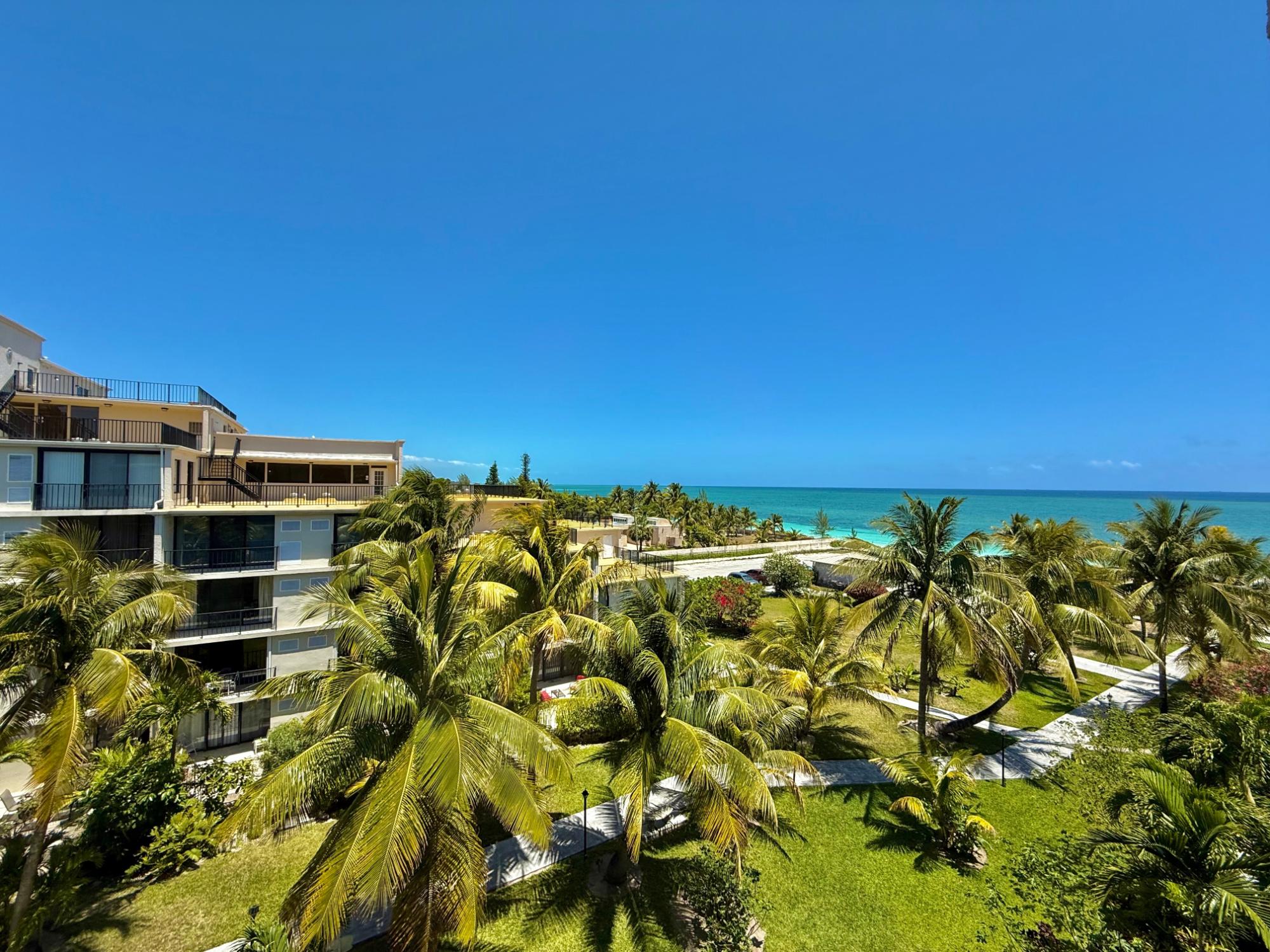 /listing-condo-in-lucaya-76024.html from Coldwell Banker Bahamas Real Estate