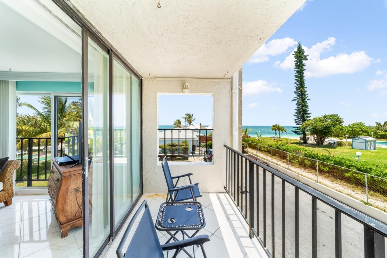 /listing-condo-in-lucaya-76122.html from Coldwell Banker Bahamas Real Estate