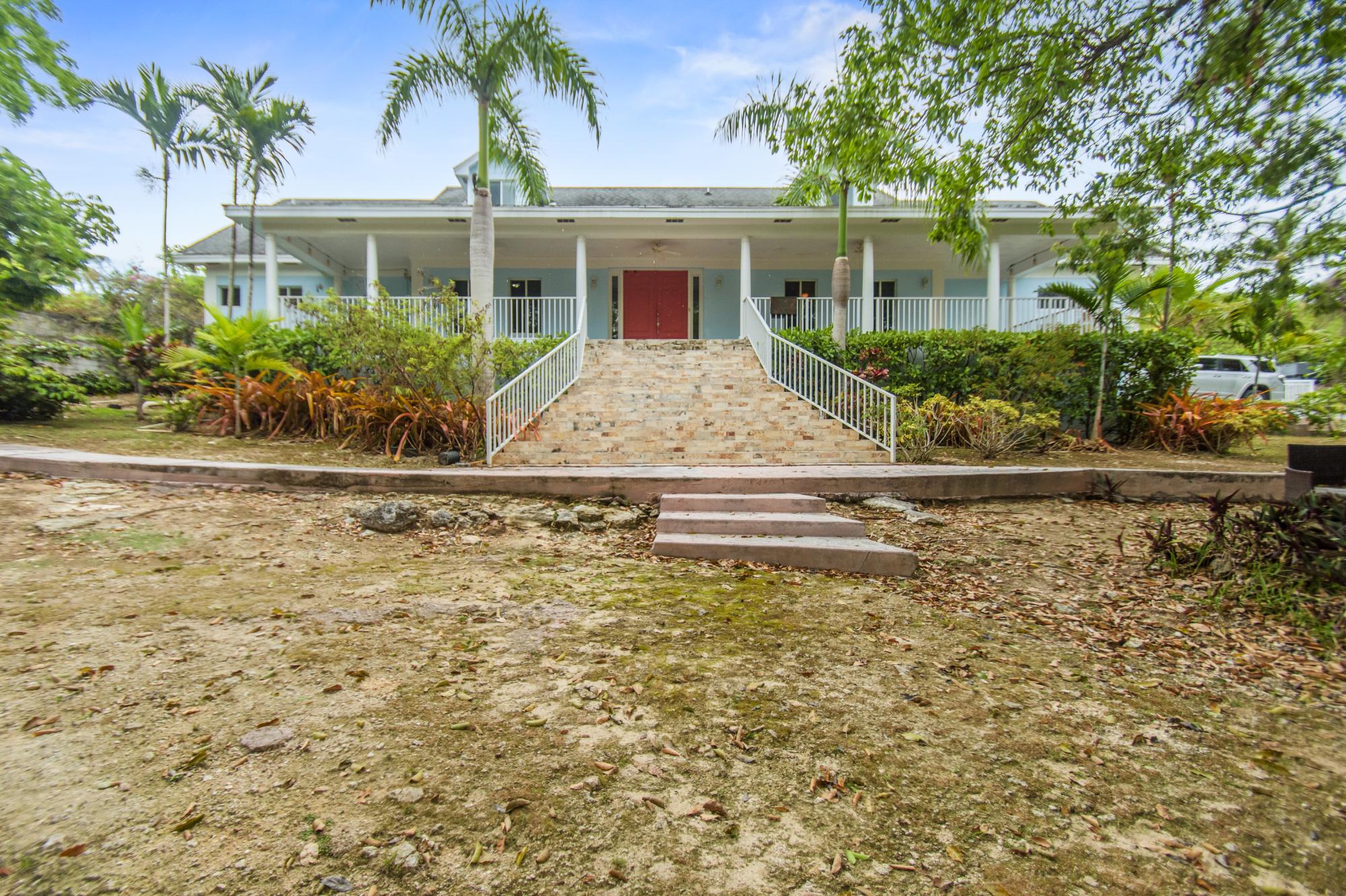 /listing-single-family-home-in-westridge-76395.html from Coldwell Banker Bahamas Real Estate
