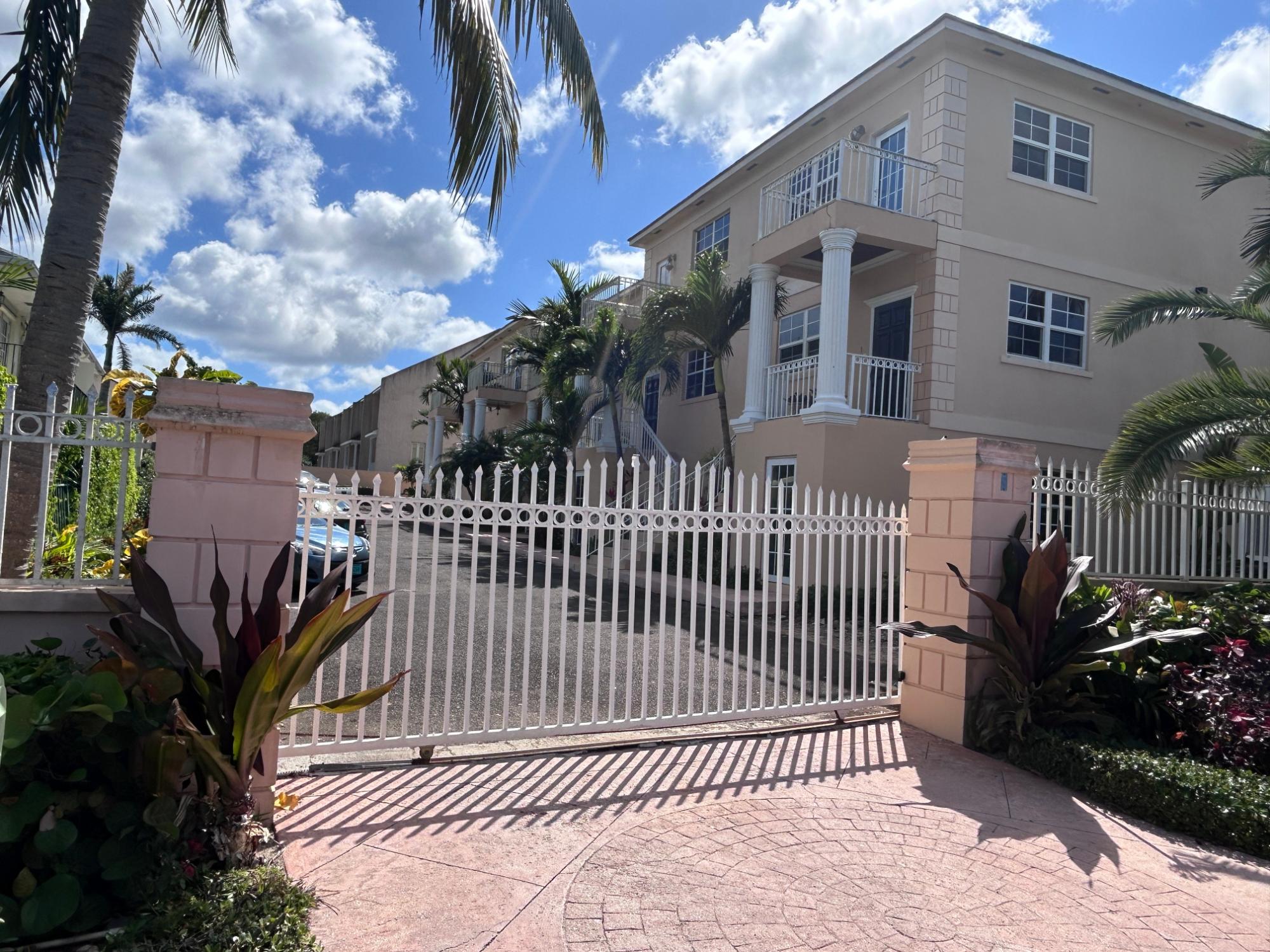 /listing-condo-in-skyline-76377.html from Coldwell Banker Bahamas Real Estate