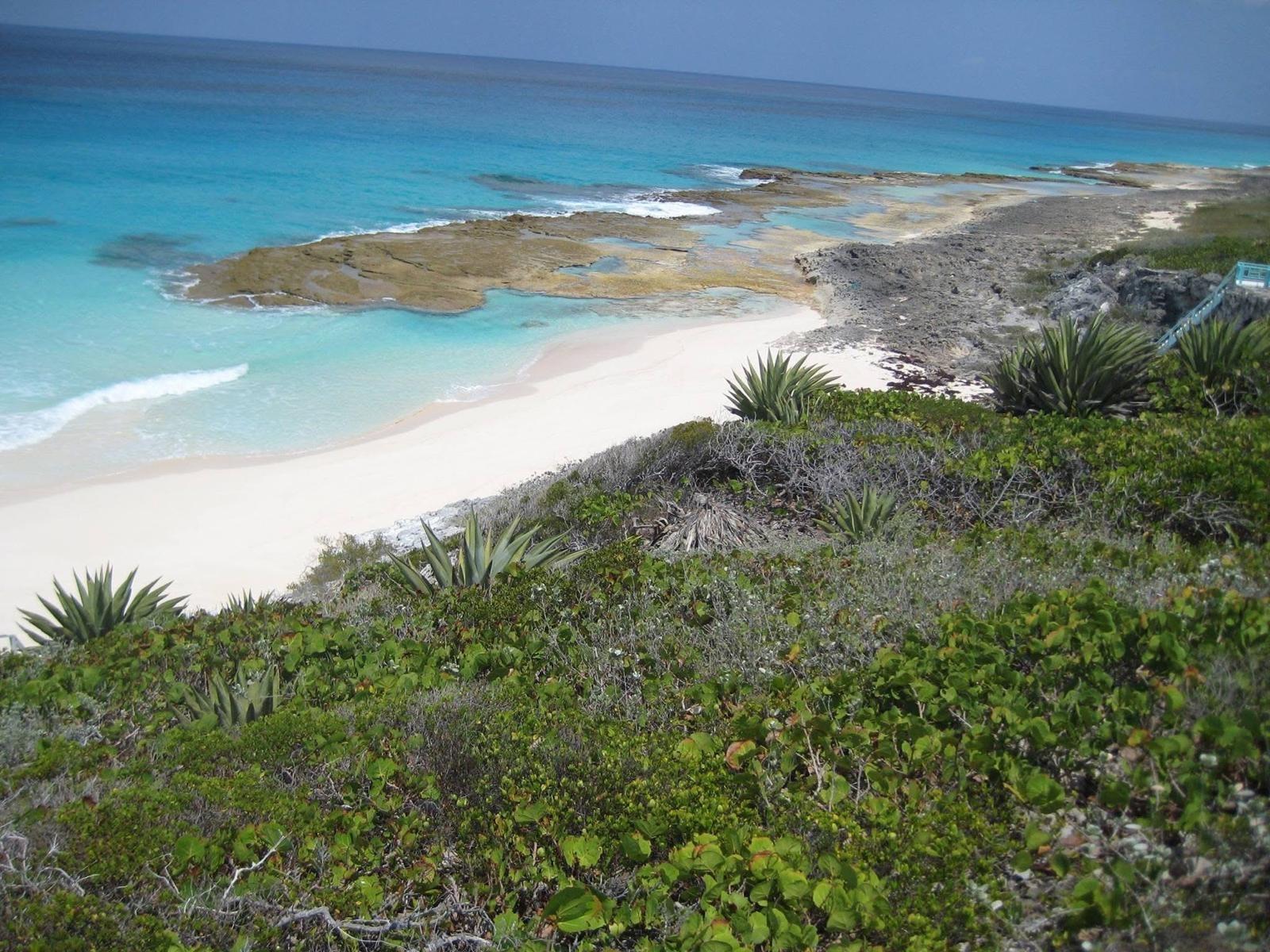 /listing-lots-acreage-in-stella-maris-76406.html from Coldwell Banker Bahamas Real Estate